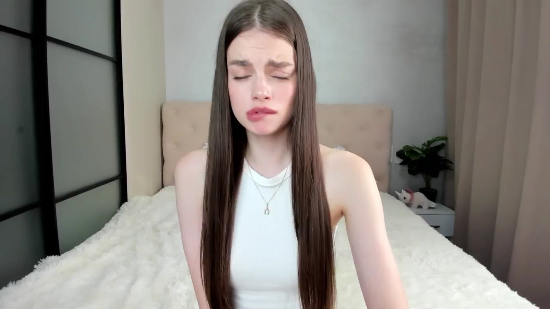 Gallery image thumbnail from Mias_Secret's myfreecams stream on, 10/18/2024, 07:03 image 9 of 20