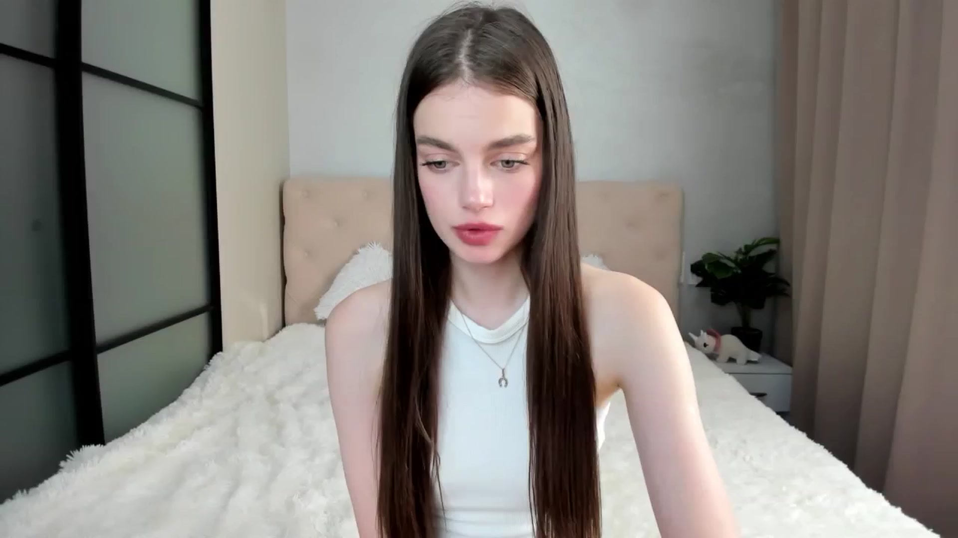 Gallery image thumbnail from Mias_Secret's myfreecams stream on, 10/18/2024, 07:03 image 3 of 20