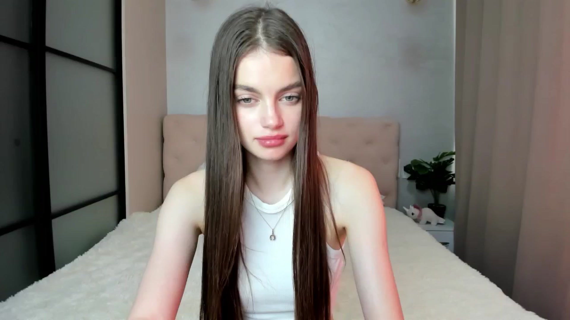 Gallery image thumbnail from Mias_Secret's myfreecams stream on, 10/18/2024, 08:57 image 11 of 20