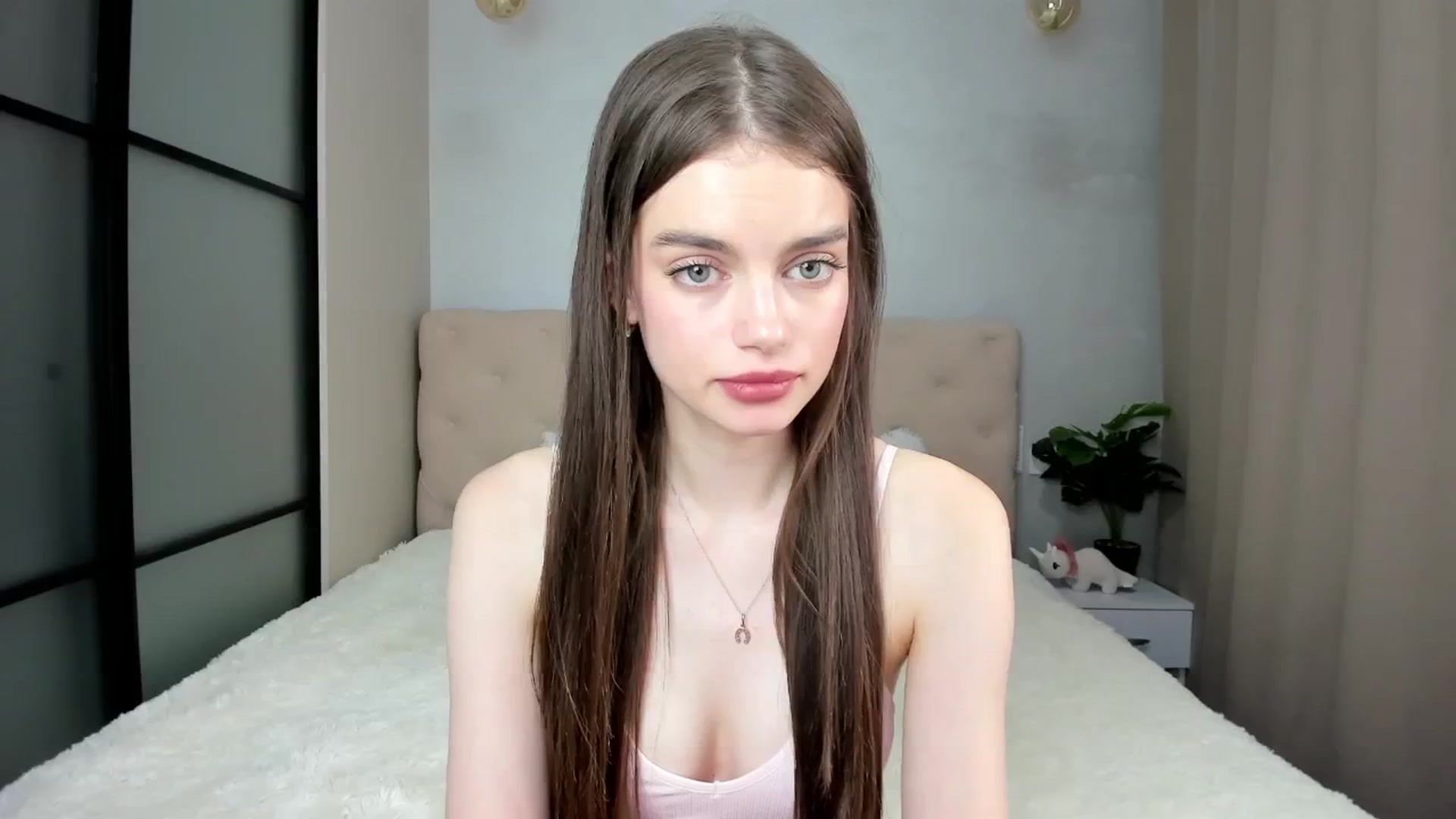 Gallery image thumbnail from Mias_Secret's myfreecams stream on, 10/19/2024, 07:03 image 19 of 20