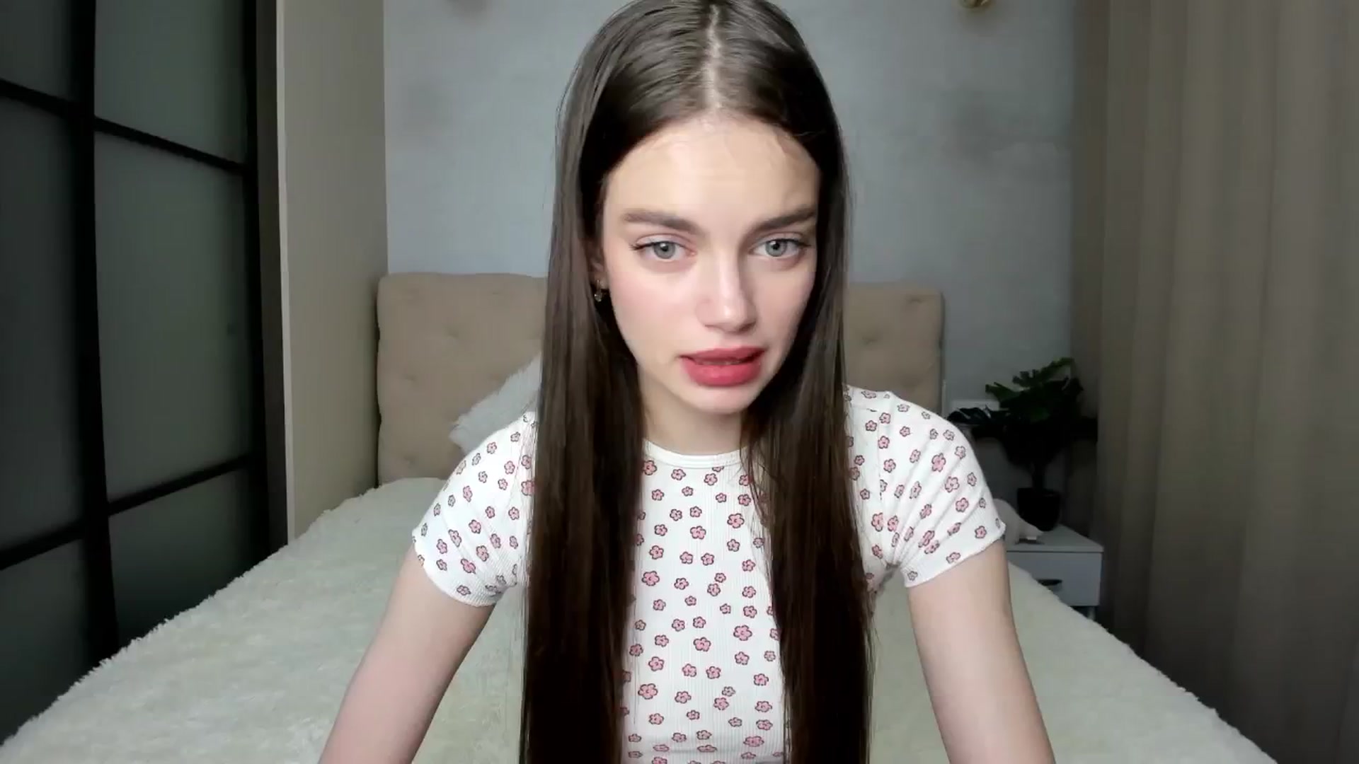 Gallery image thumbnail from Mias_Secret's myfreecams stream on, 10/26/2024, 03:58 image 5 of 20