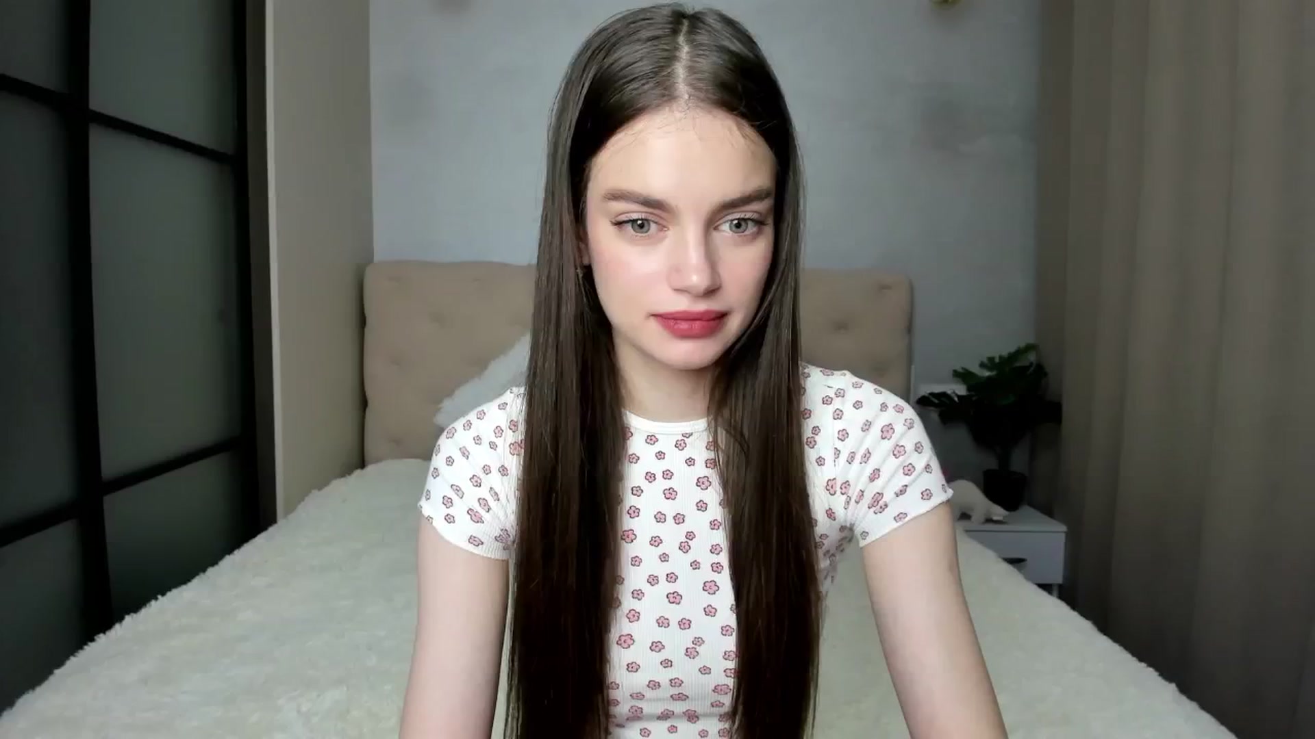 Gallery image thumbnail from Mias_Secret's myfreecams stream on, 10/26/2024, 03:58 image 6 of 20