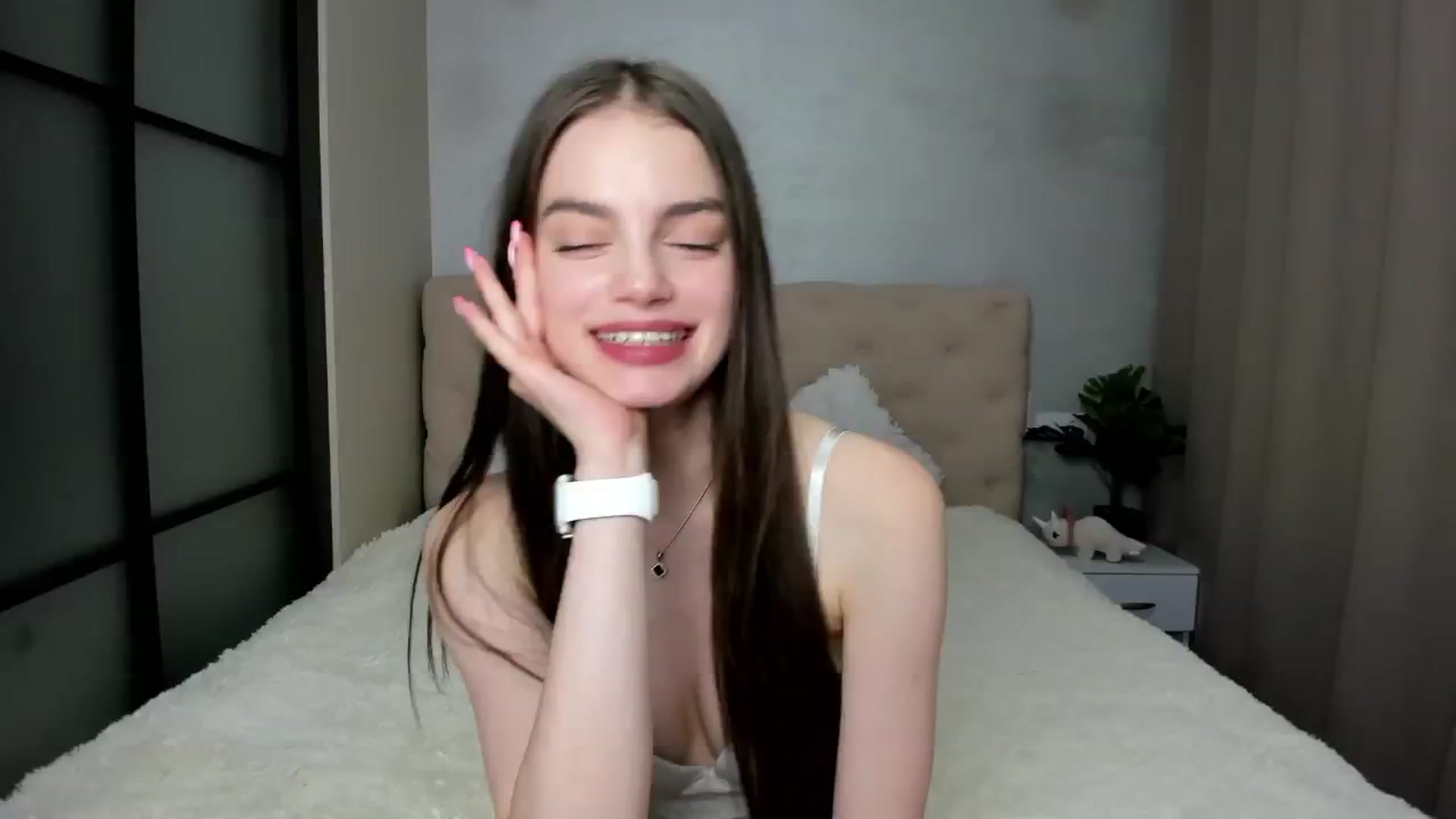 Gallery image thumbnail from Mias_Secret's myfreecams stream on, 10/28/2024, 06:37 image 11 of 20