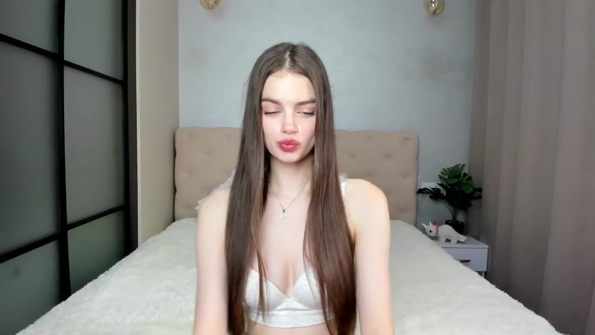 Gallery image thumbnail from Mias_Secret's myfreecams stream on, 10/28/2024, 07:54 image 7 of 20