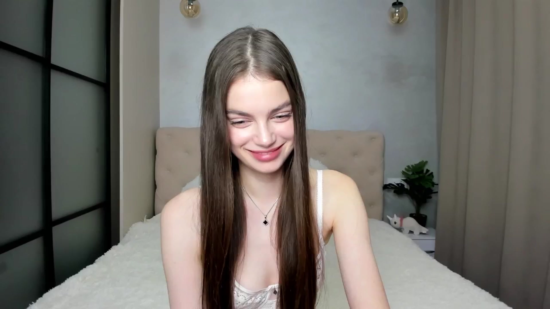Gallery image thumbnail from Mias_Secret's myfreecams stream on, 10/29/2024, 06:08 image 17 of 20