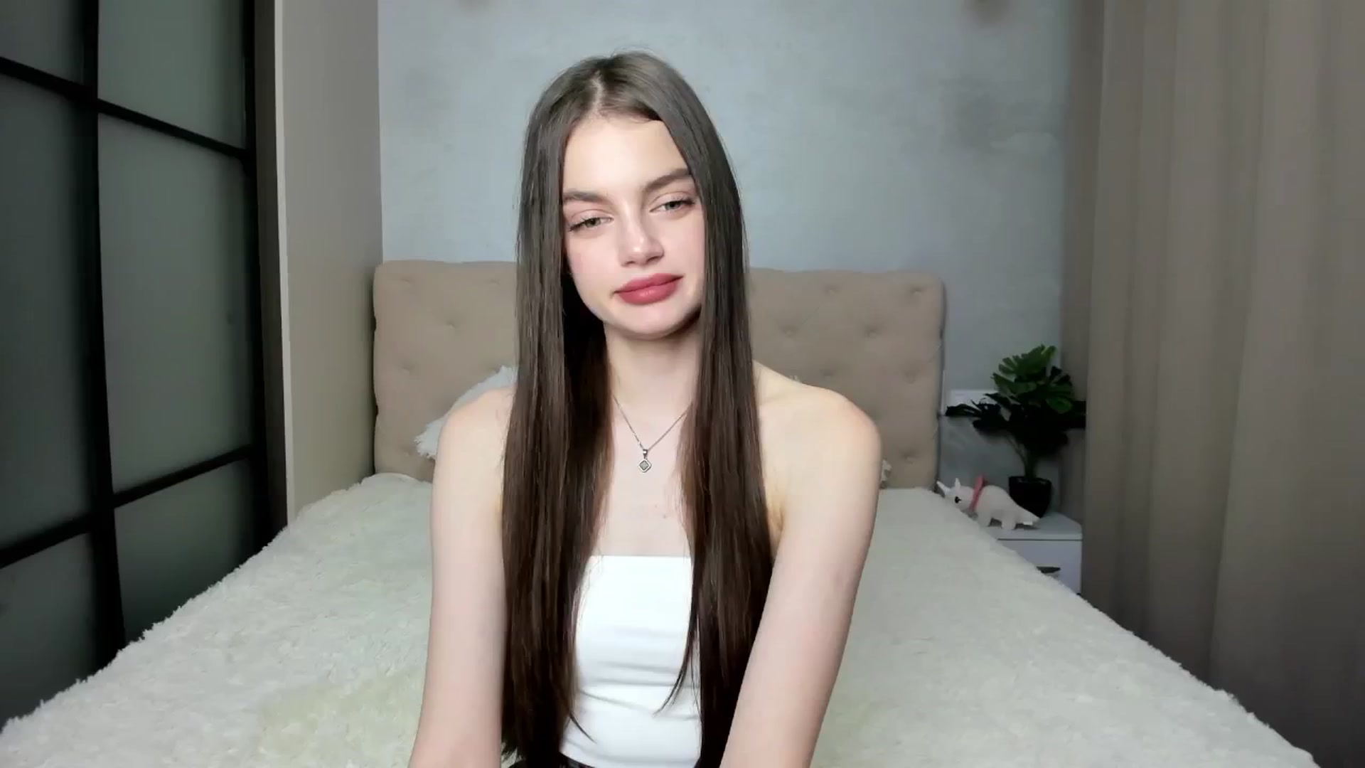 Gallery image thumbnail from Mias_Secret's myfreecams stream on, 10/30/2024, 05:22 image 10 of 20
