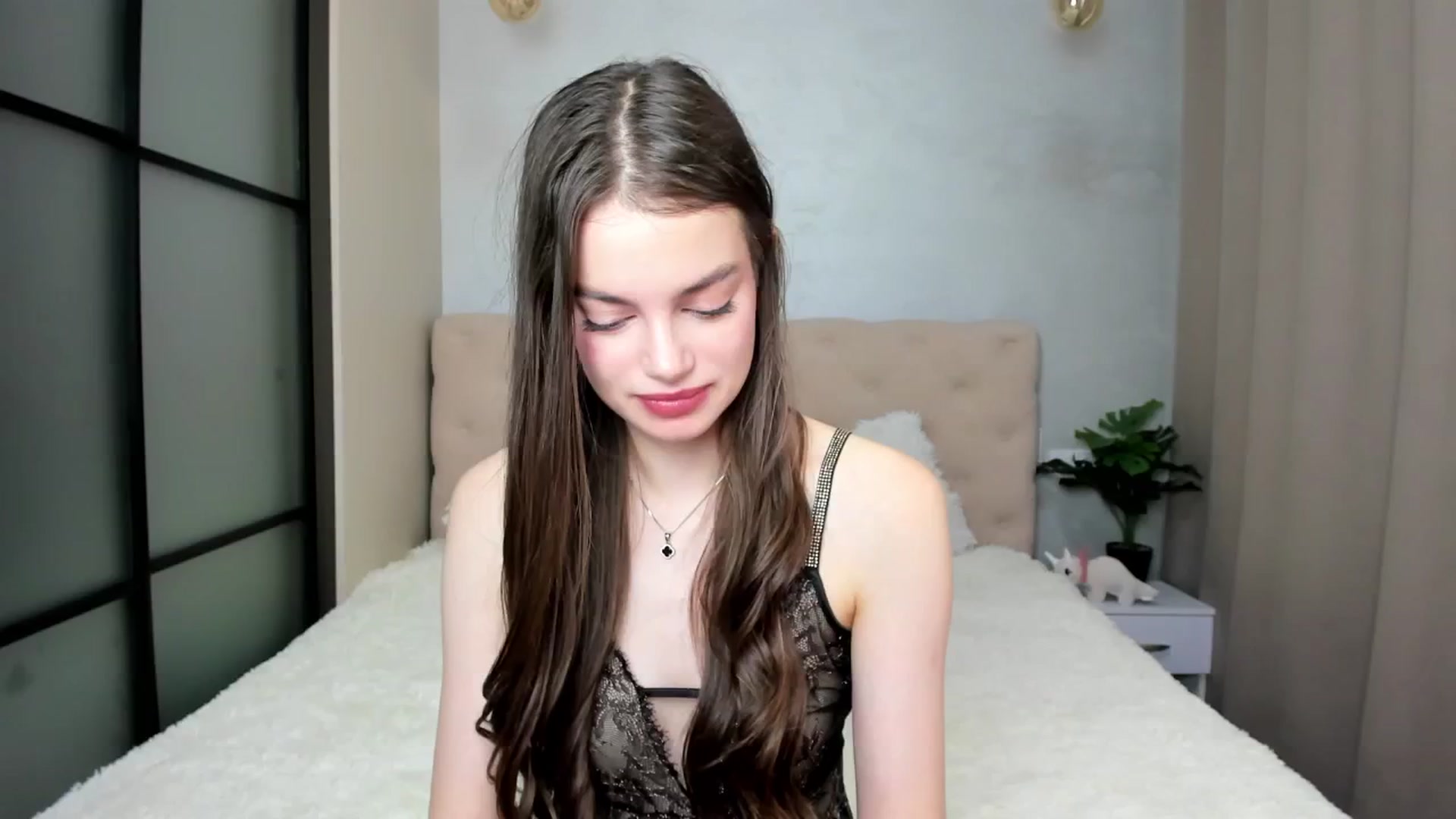 Gallery image thumbnail from Mias_Secret's myfreecams stream on, 11/06/2024, 07:00 image 10 of 20