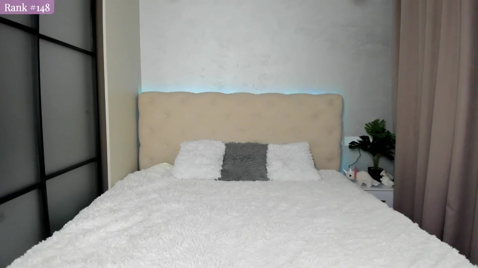 Gallery image thumbnail from Mias_Secret's myfreecams stream on, 11/30/2024, 07:53 image 15 of 20
