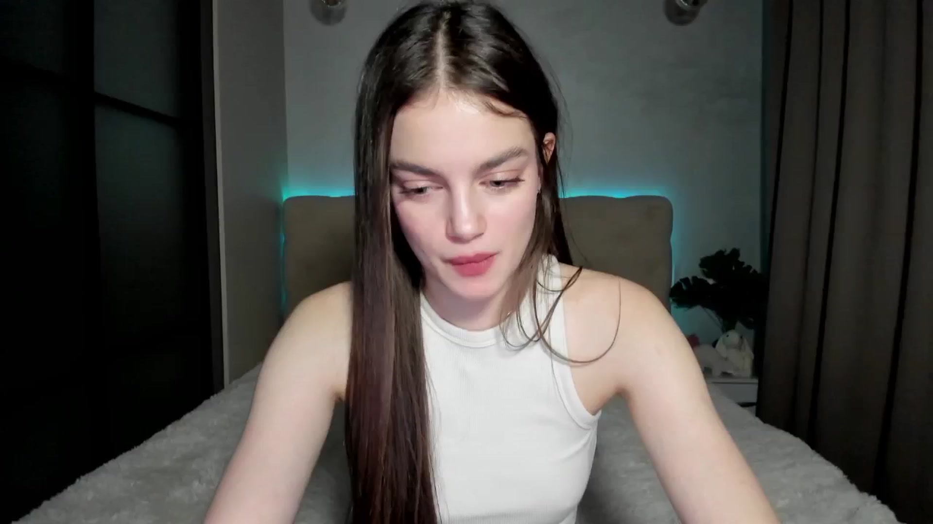 Gallery image thumbnail from Mias_Secret's myfreecams stream on, 12/14/2024, 06:16 image 16 of 20