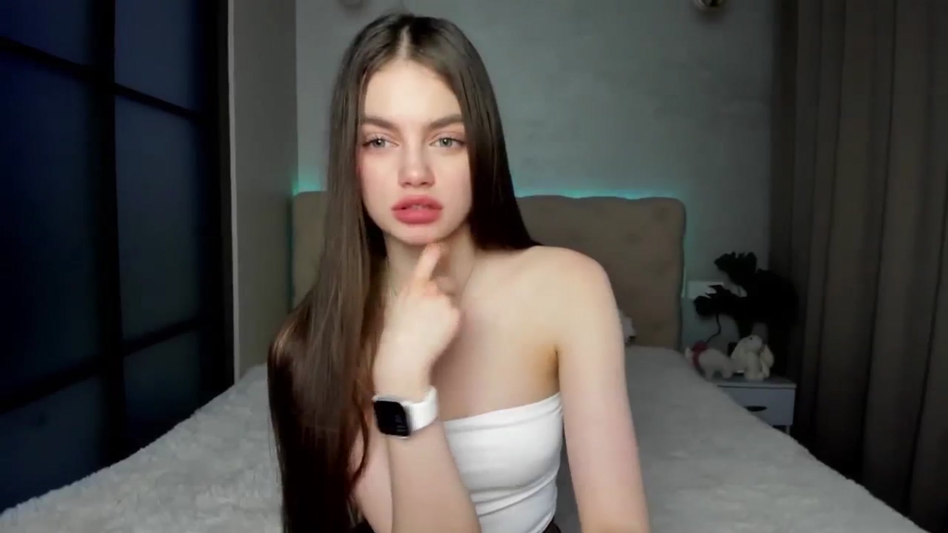 Gallery image thumbnail from Mias_Secret's myfreecams stream on, 12/15/2024, 07:57 image 16 of 20