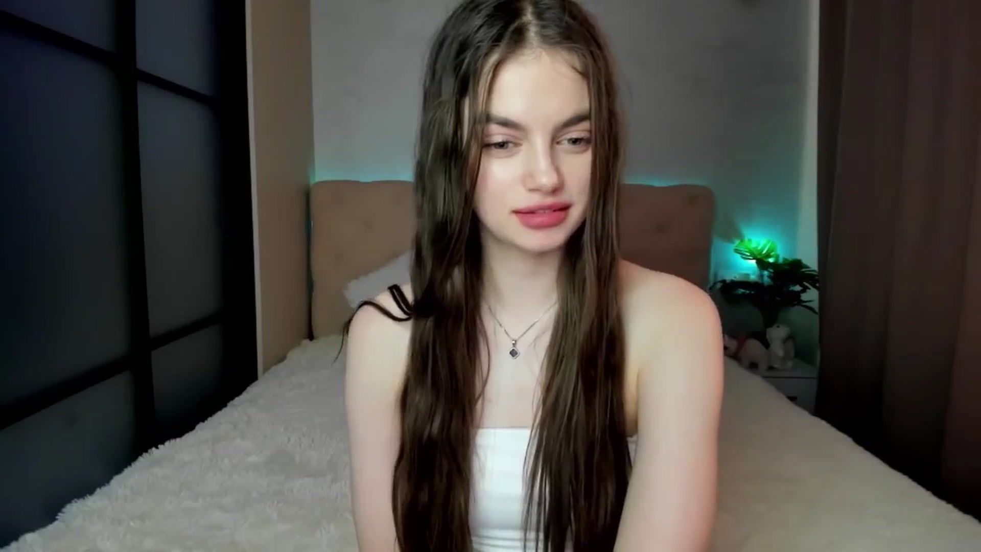 Gallery image thumbnail from Mias_Secret's myfreecams stream on, 12/21/2024, 08:55 image 4 of 20
