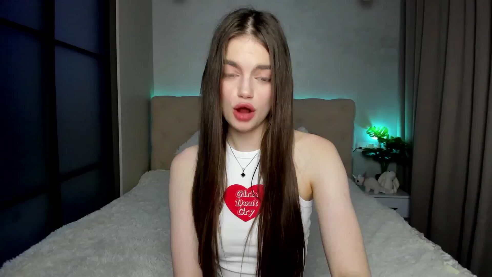 Gallery image thumbnail from Mias_Secret's myfreecams stream on, 12/22/2024, 08:48 image 1 of 20
