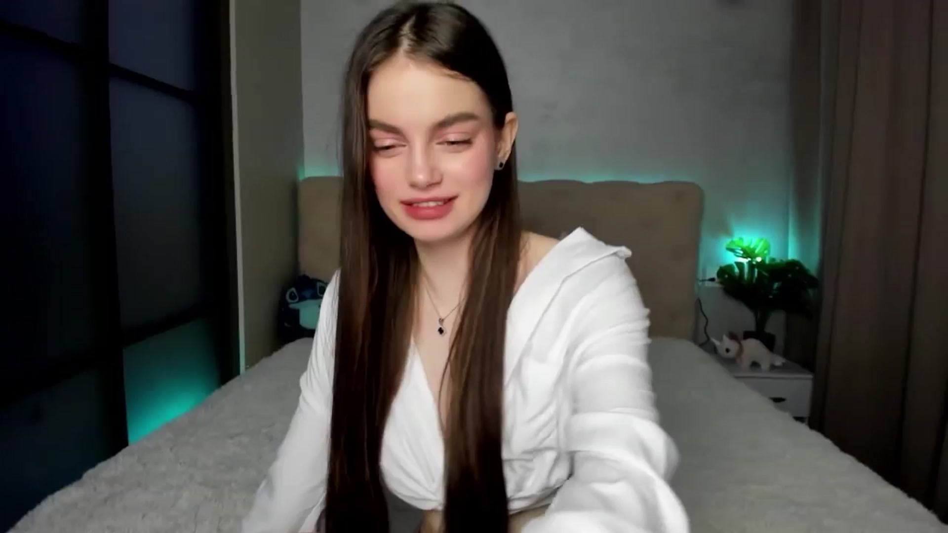 Gallery image thumbnail from Mias_Secret's myfreecams stream on, 02/07/2025, 04:16 image 7 of 20