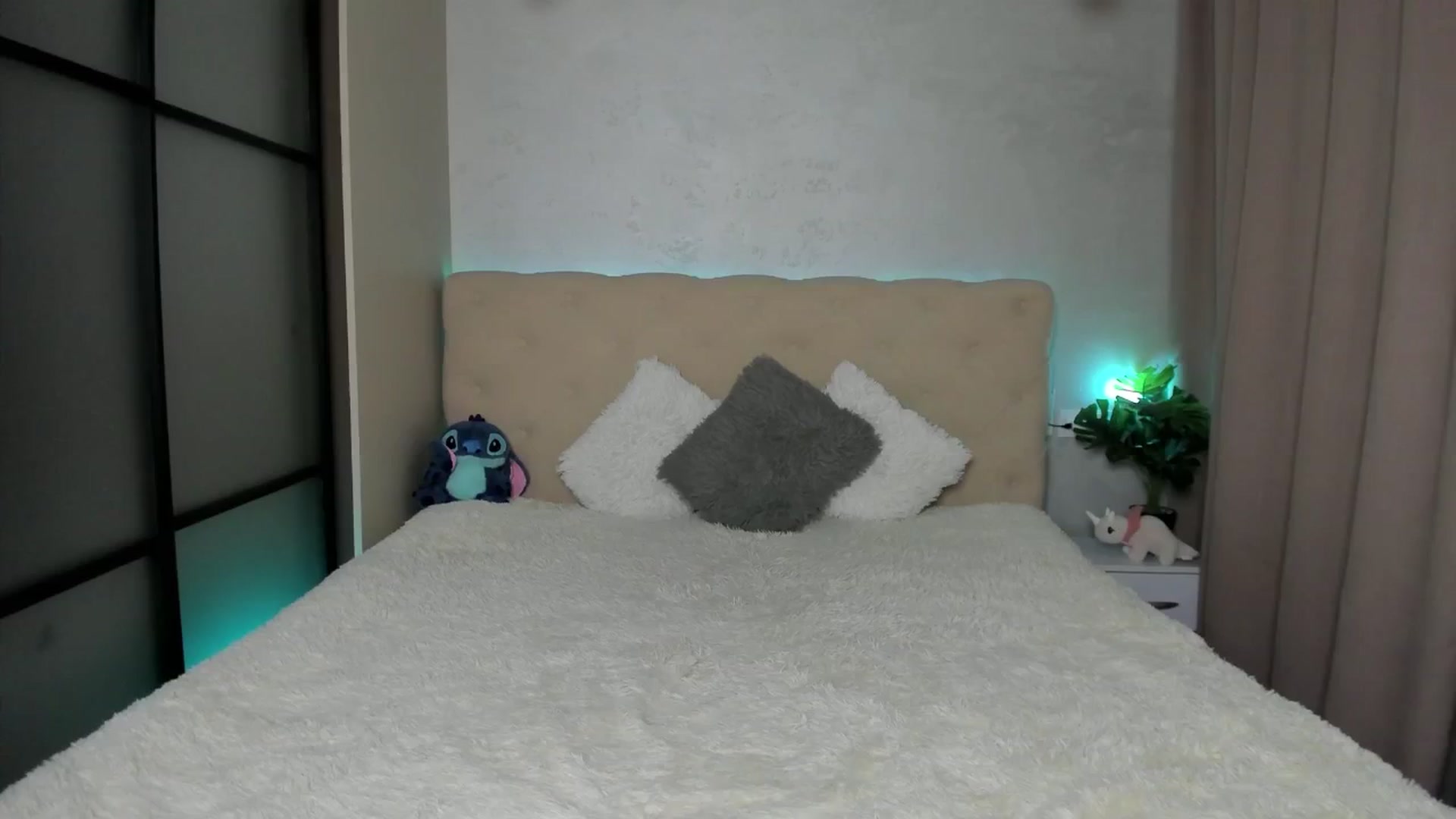 Gallery image thumbnail from Mias_Secret's myfreecams stream on, 02/23/2025, 05:43 image 4 of 20