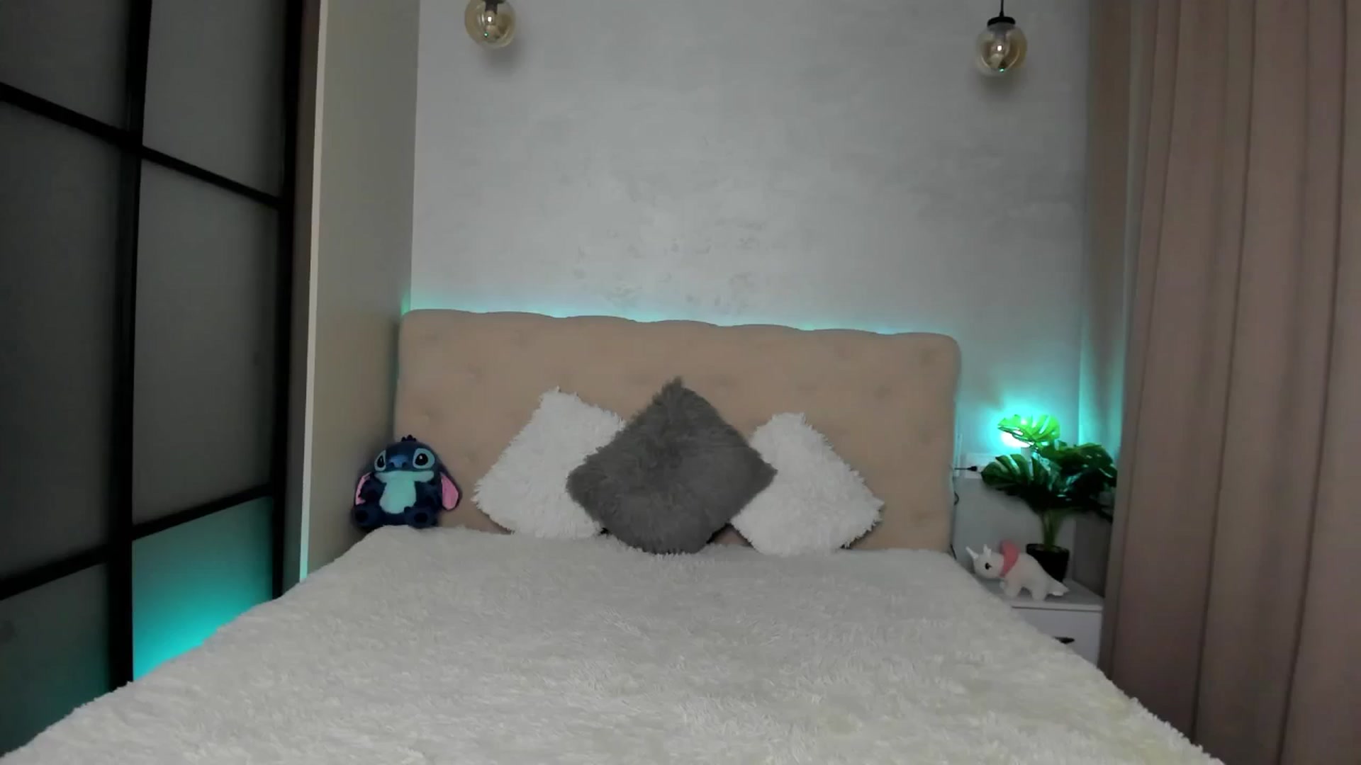Gallery image thumbnail from Mias_Secret's myfreecams stream on, 02/28/2025, 04:50 image 9 of 20