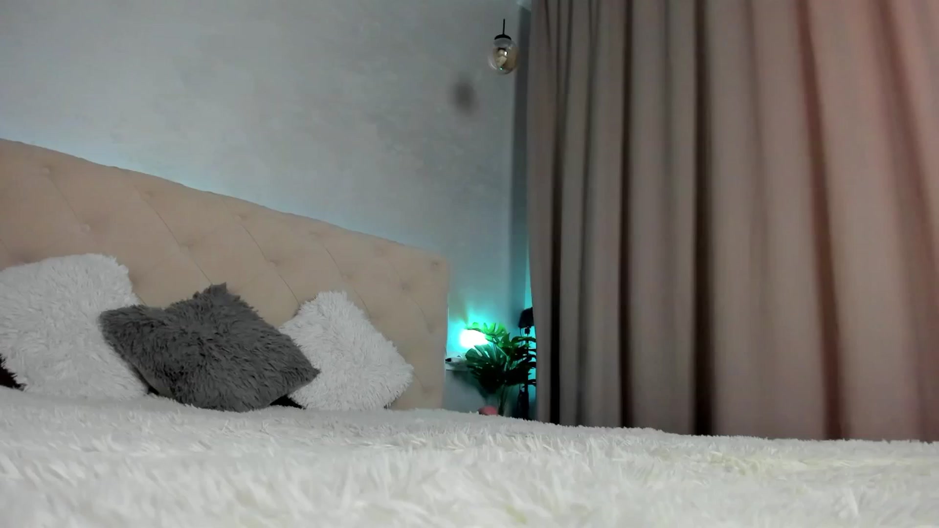 Gallery image thumbnail from Mias_Secret's myfreecams stream on, 02/28/2025, 06:55 image 8 of 20