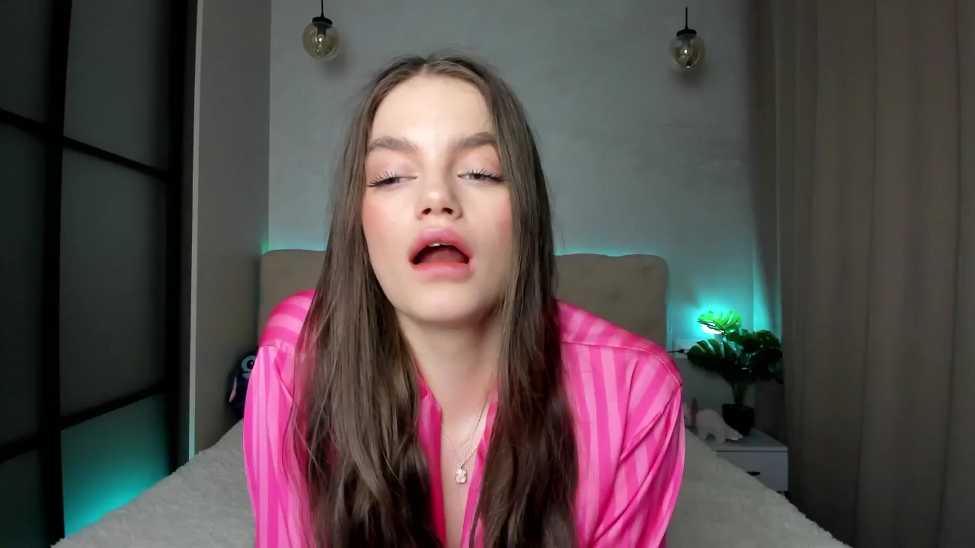 Gallery image thumbnail from Mias_Secret's myfreecams stream on, 03/03/2025, 04:15 image 20 of 20