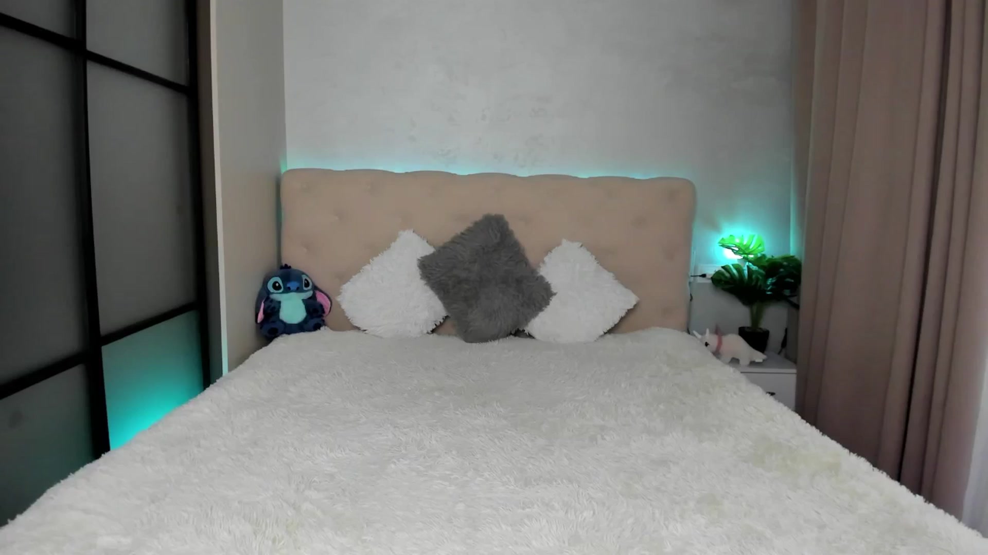 Gallery image thumbnail from Mias_Secret's myfreecams stream on, 03/05/2025, 05:38 image 20 of 20