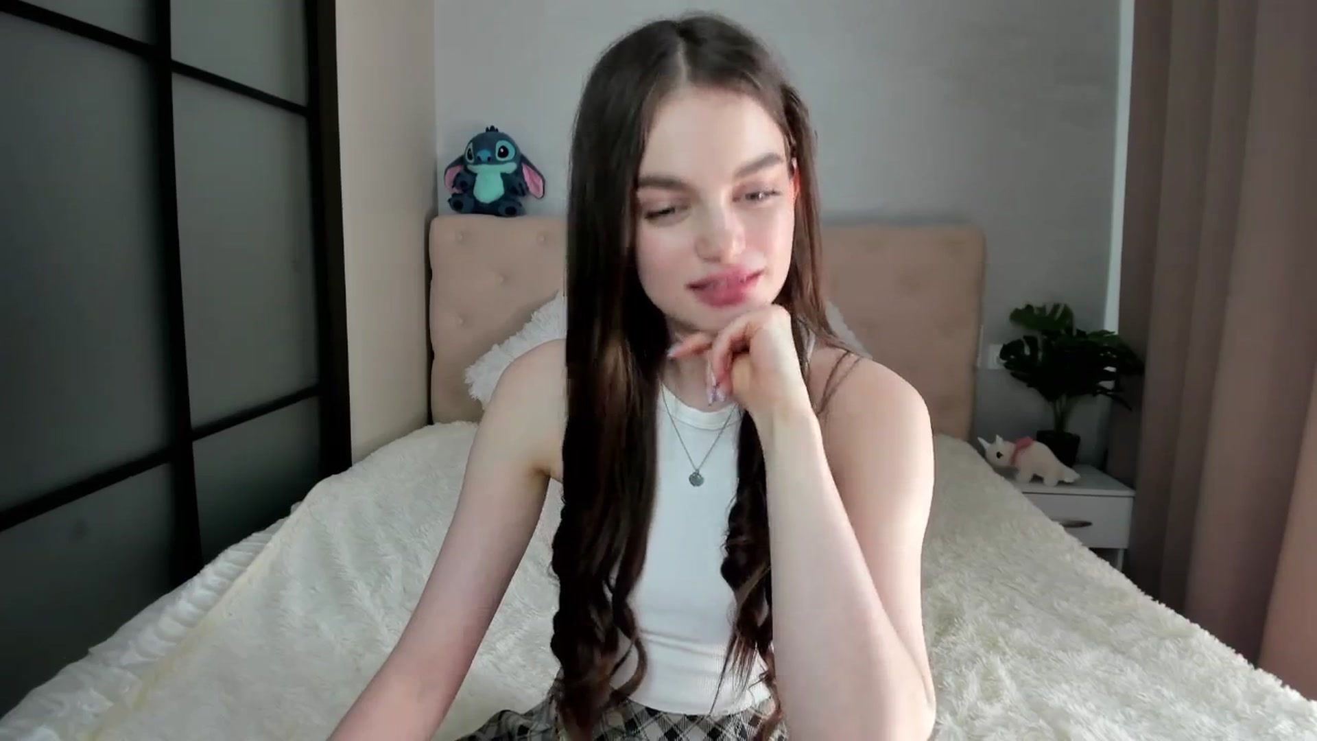 Gallery image thumbnail from Mias_Secret's myfreecams stream on, 03/29/2025, 08:55 image 16 of 20
