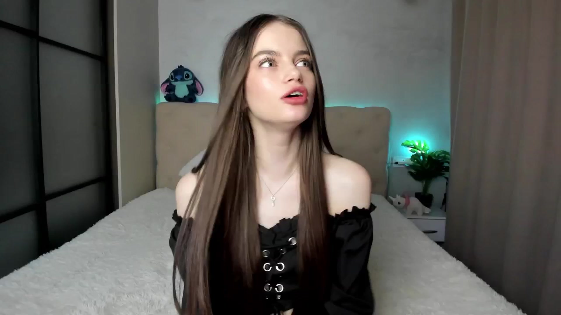 Gallery image thumbnail from Mias_Secret's myfreecams stream on, 04/14/2025, 04:14 image 7 of 20