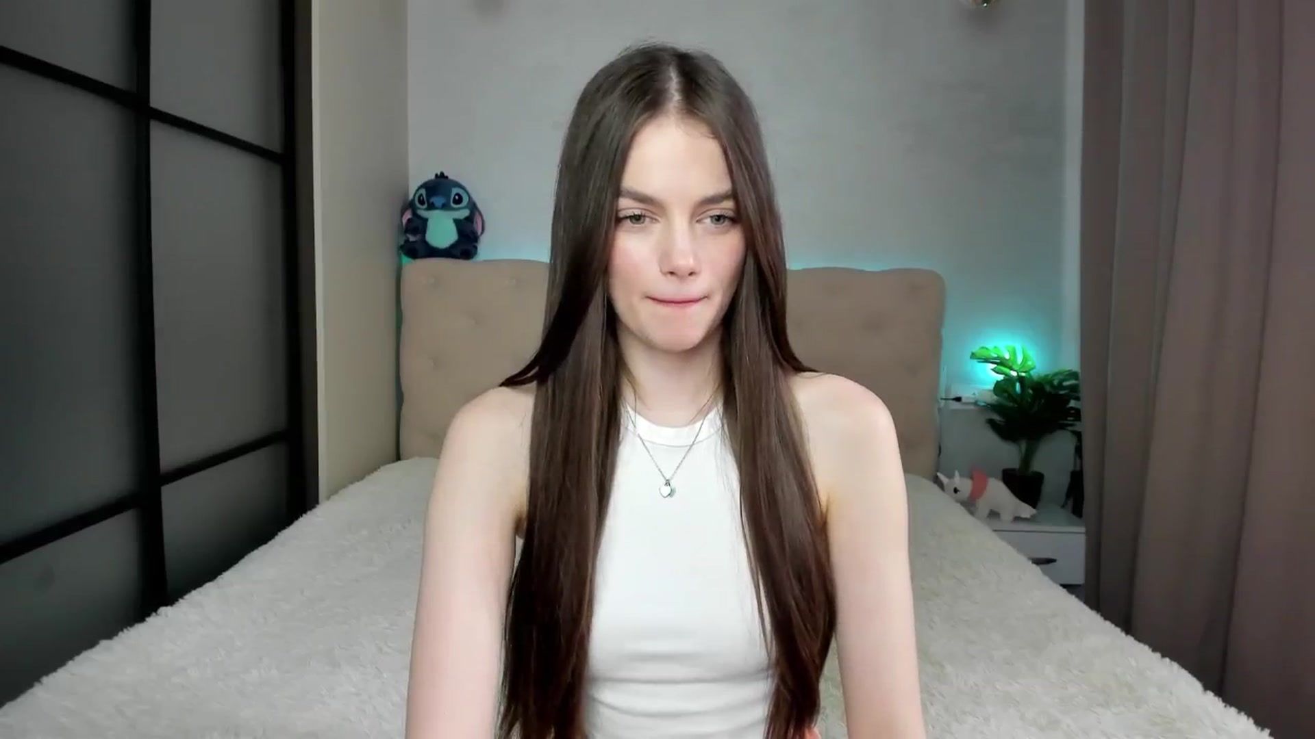 Gallery image thumbnail from Mias_Secret's myfreecams stream on, 04/15/2025, 06:09 image 19 of 20