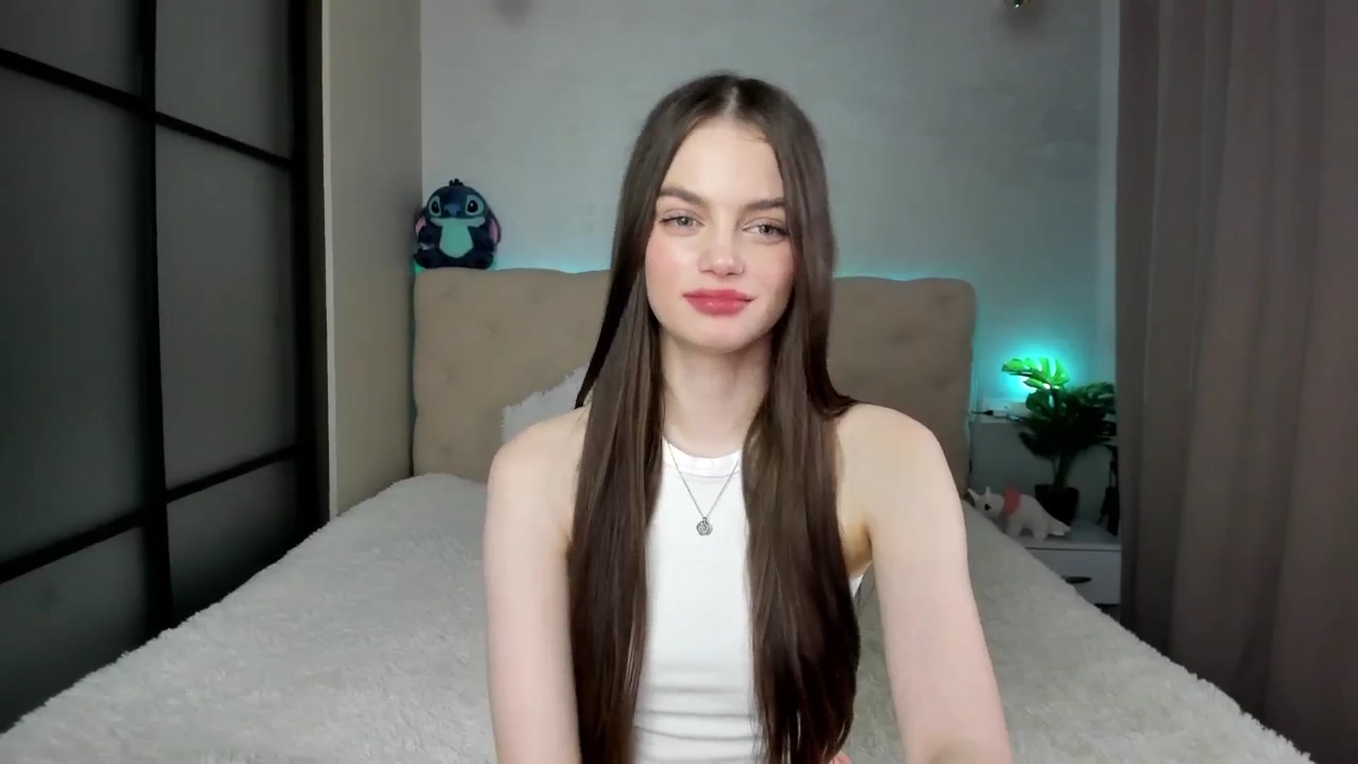 Gallery image thumbnail from Mias_Secret's myfreecams stream on, 04/15/2025, 06:09 image 14 of 20