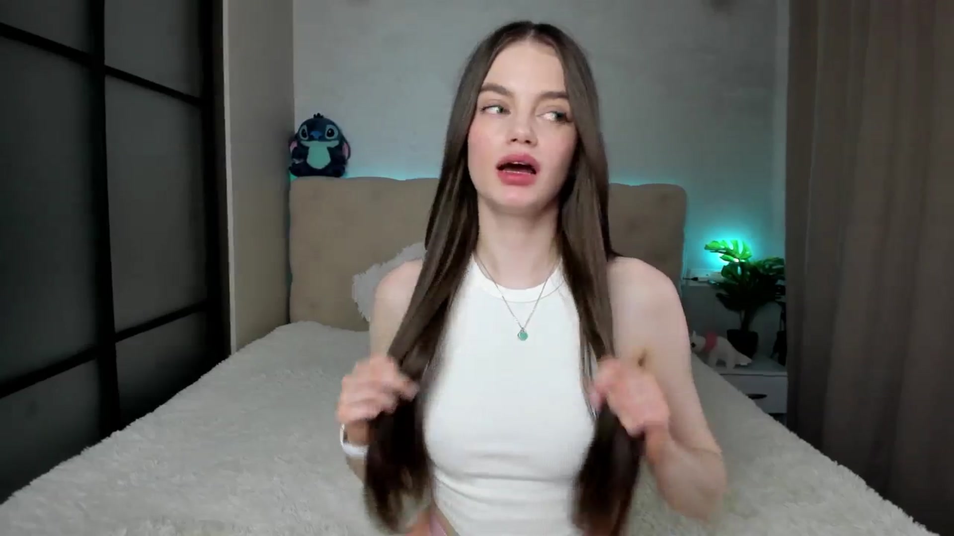 Gallery image thumbnail from Mias_Secret's myfreecams stream on, 04/15/2025, 06:09 image 11 of 20
