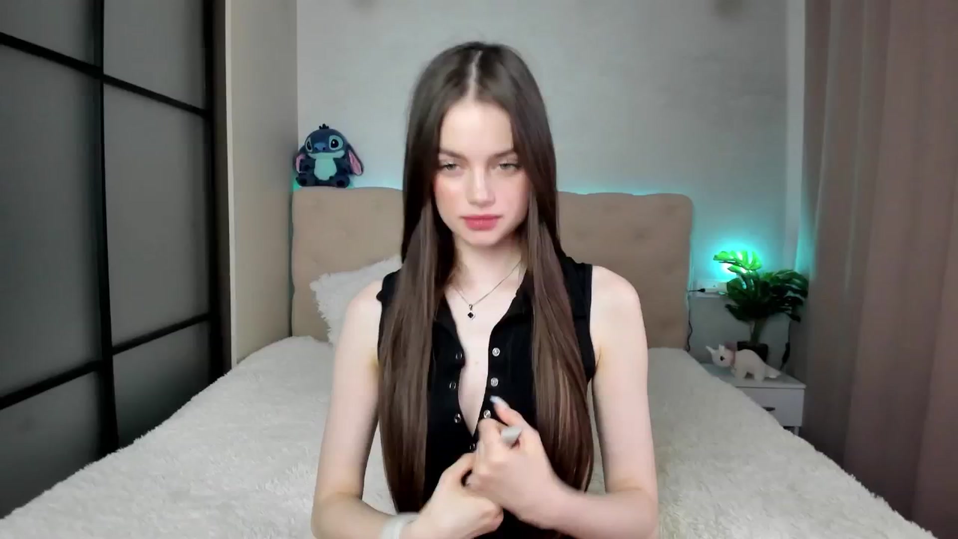 Gallery image thumbnail from Mias_Secret's myfreecams stream on, 04/22/2025, 05:52 image 6 of 20