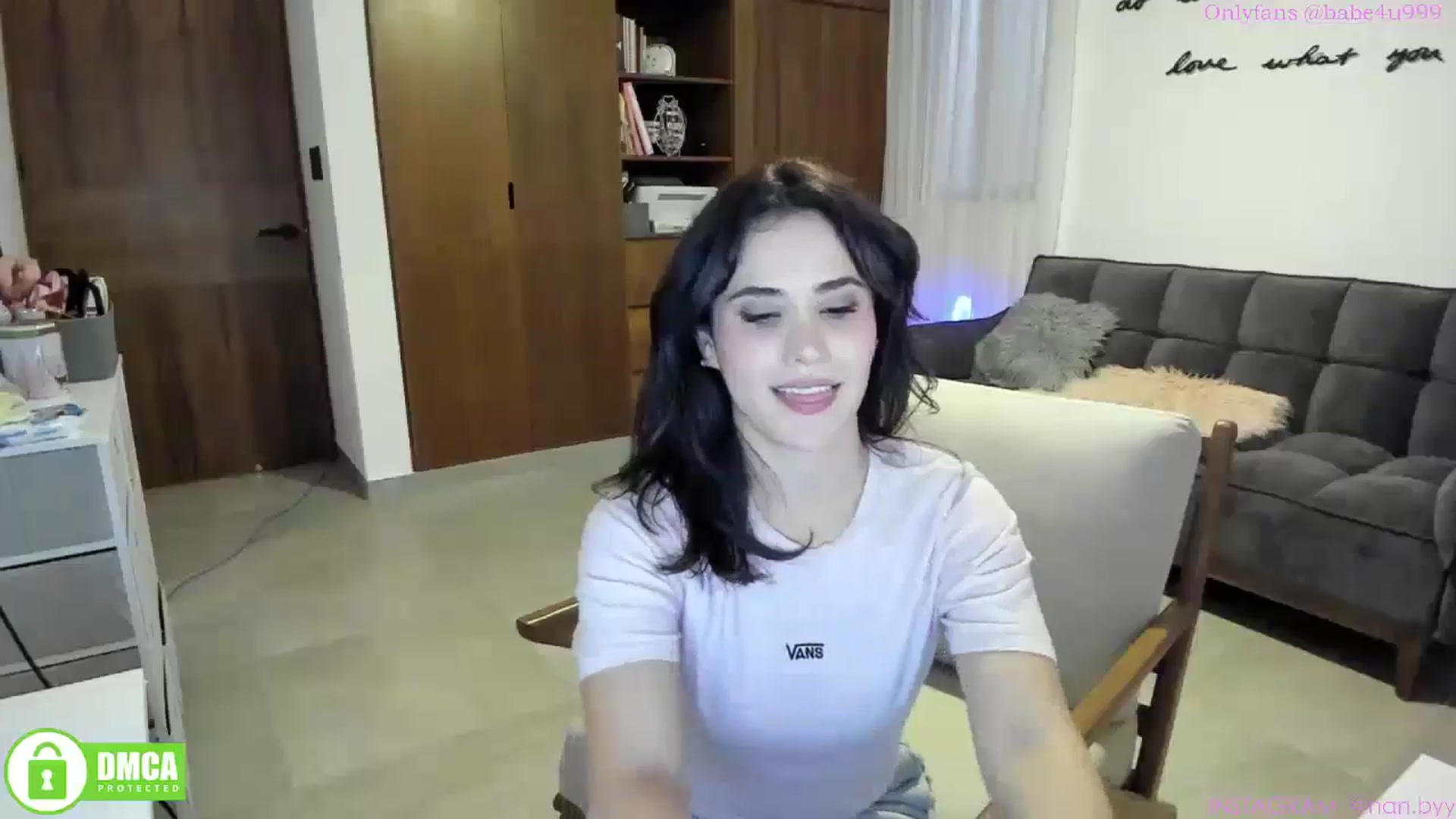 Gallery image thumbnail from MiauuB's myfreecams stream on, 03/11/2025, 24:54 image 9 of 20