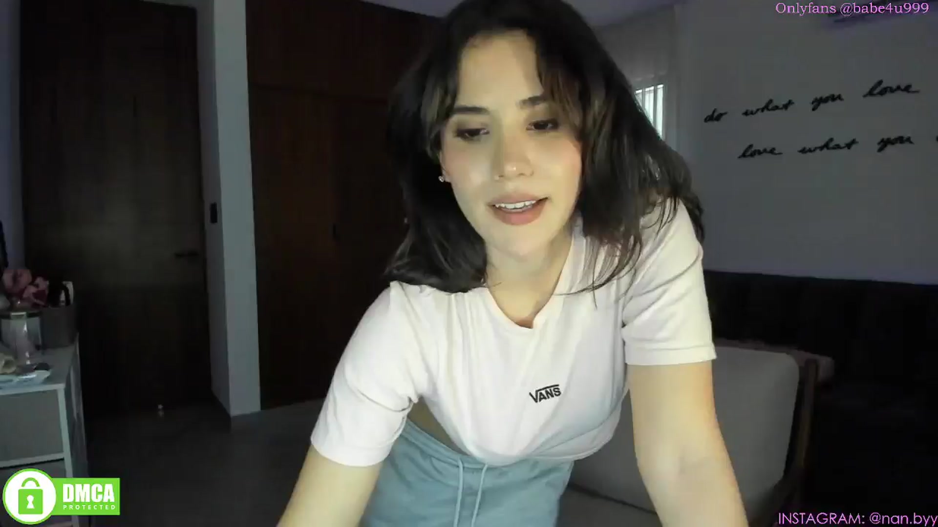 Gallery image thumbnail from MiauuB's myfreecams stream on, 03/11/2025, 24:54 image 6 of 20
