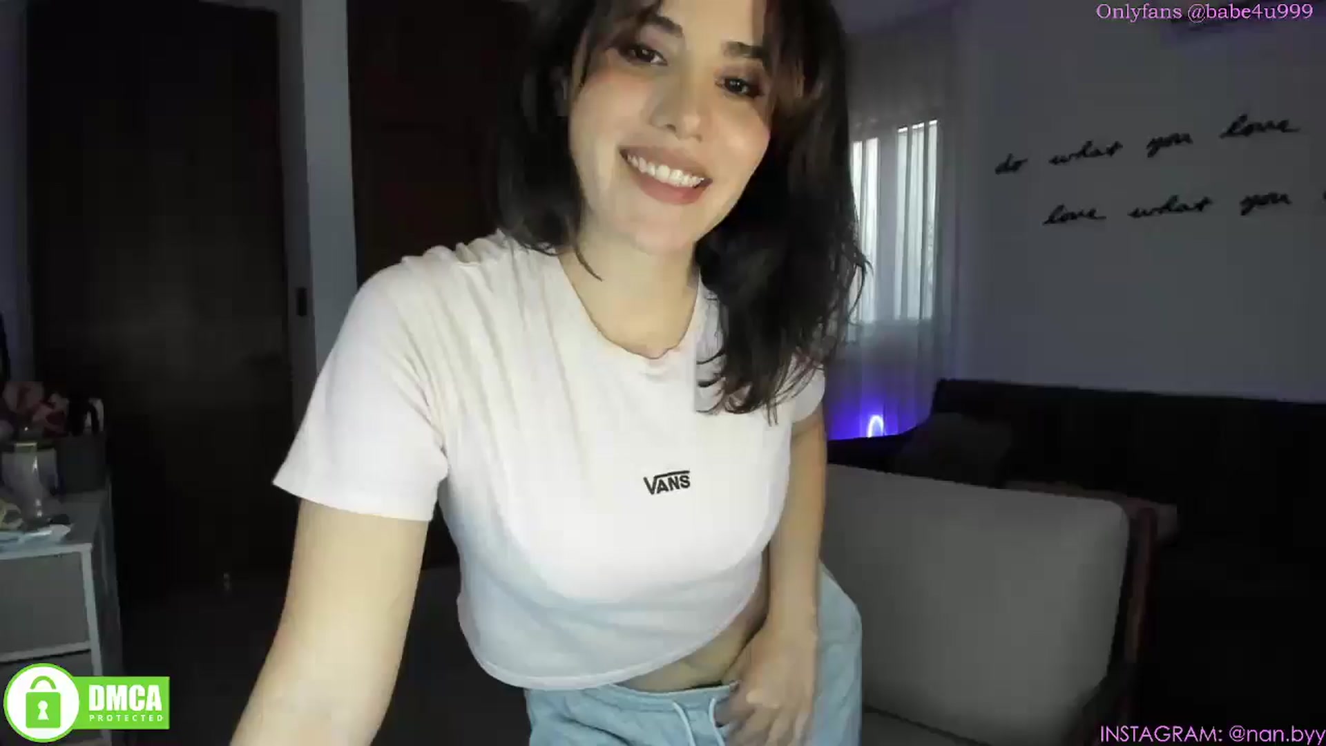 Gallery image thumbnail from MiauuB's myfreecams stream on, 03/11/2025, 24:55 image 13 of 20
