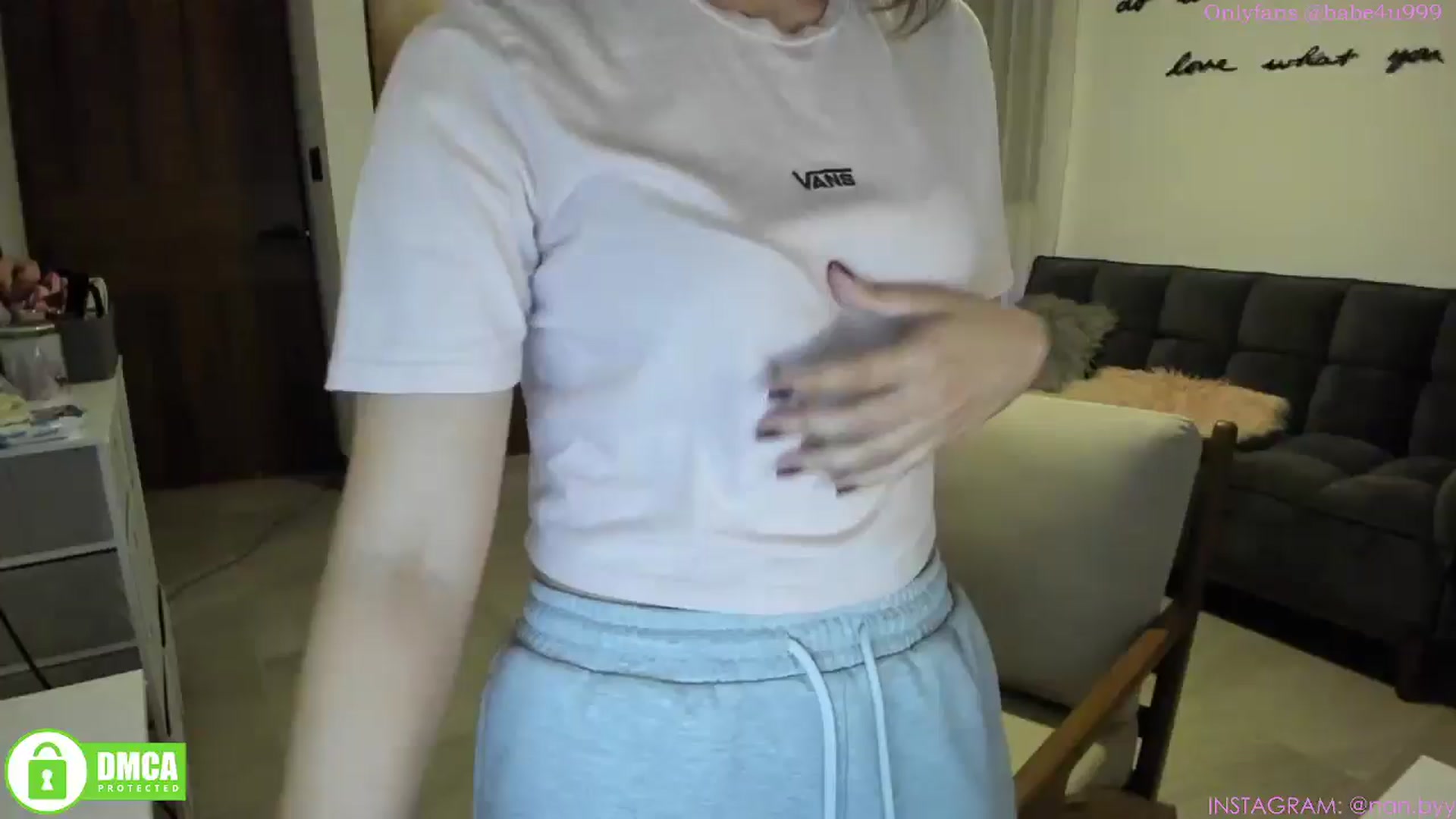 Gallery image thumbnail from MiauuB's myfreecams stream on, 03/11/2025, 24:55 image 17 of 20