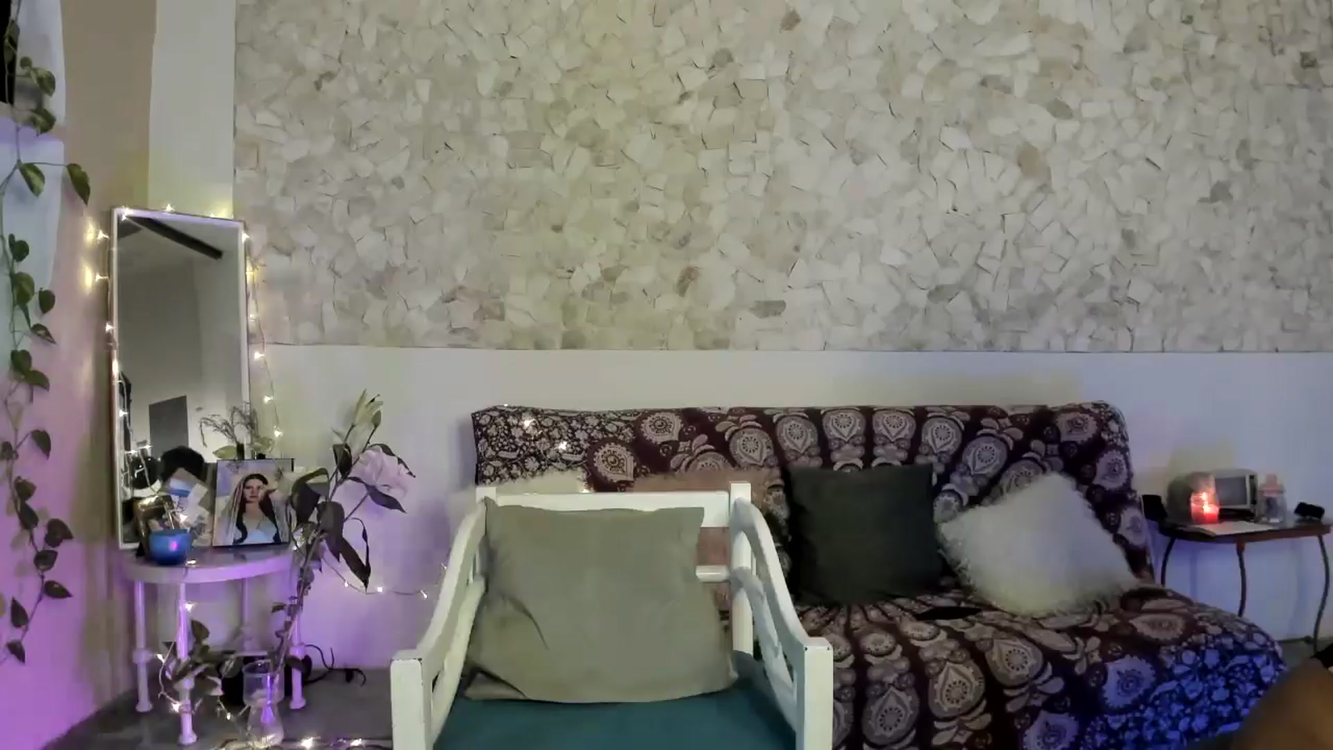 Gallery image thumbnail from MiauuB's myfreecams stream on, 03/27/2025, 06:08 image 6 of 20