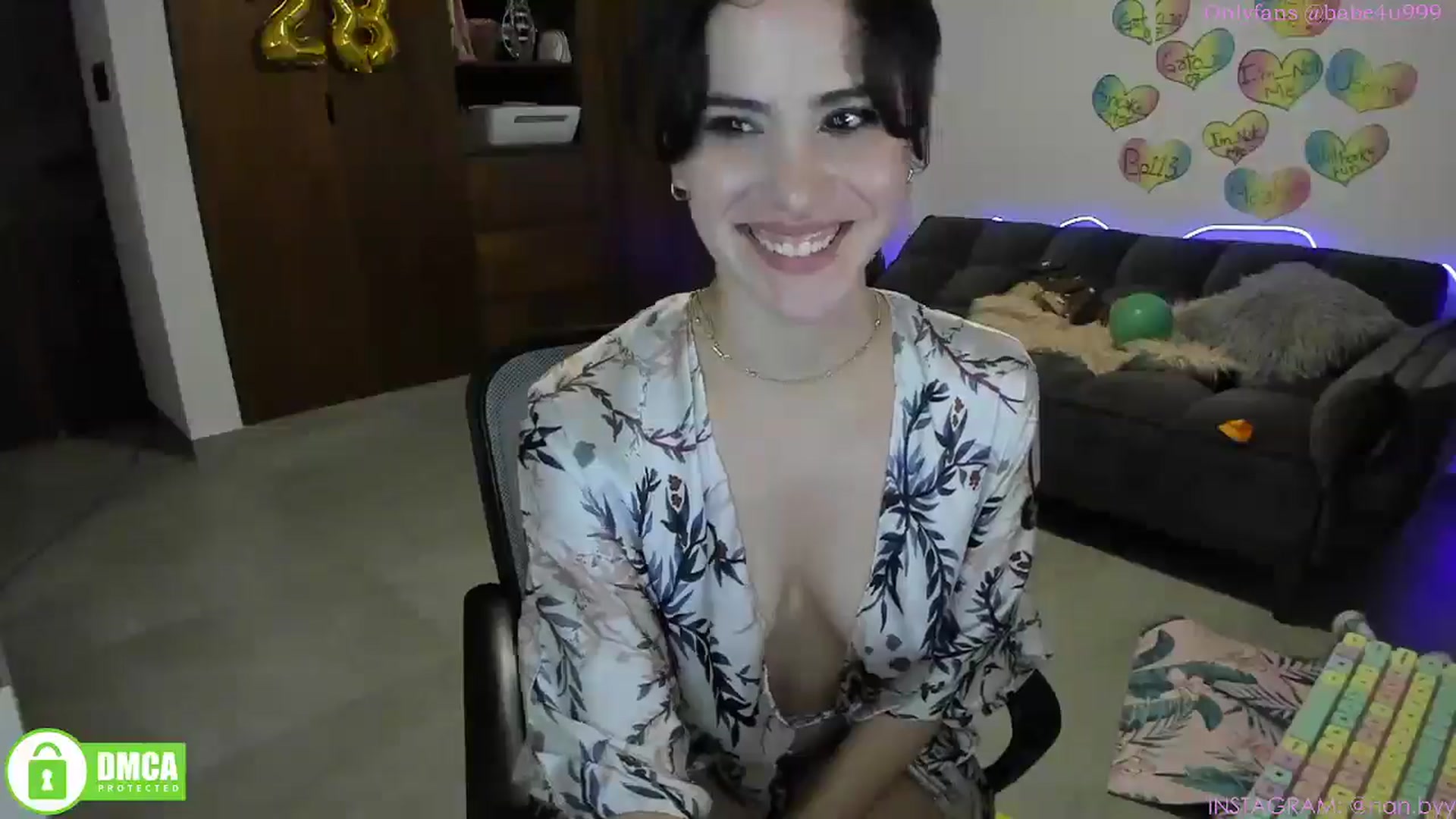 Gallery image thumbnail from MiauuB's myfreecams stream on, 04/16/2025, 02:56 image 18 of 20
