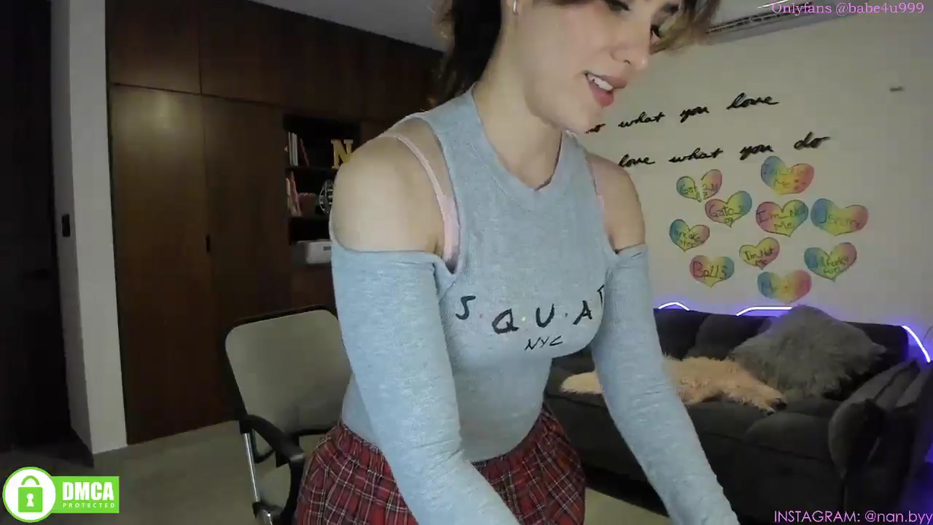 Gallery image thumbnail from MiauuB's myfreecams stream on, 04/18/2025, 02:58 image 10 of 20