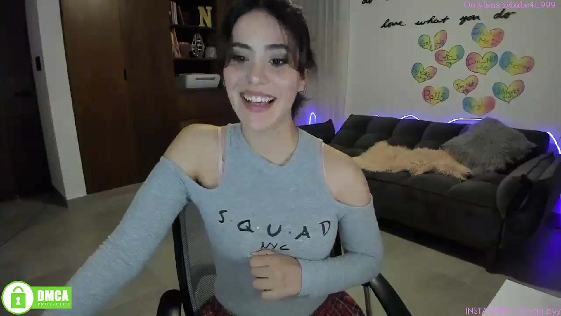Gallery image thumbnail from MiauuB's myfreecams stream on, 04/18/2025, 02:58 image 15 of 20