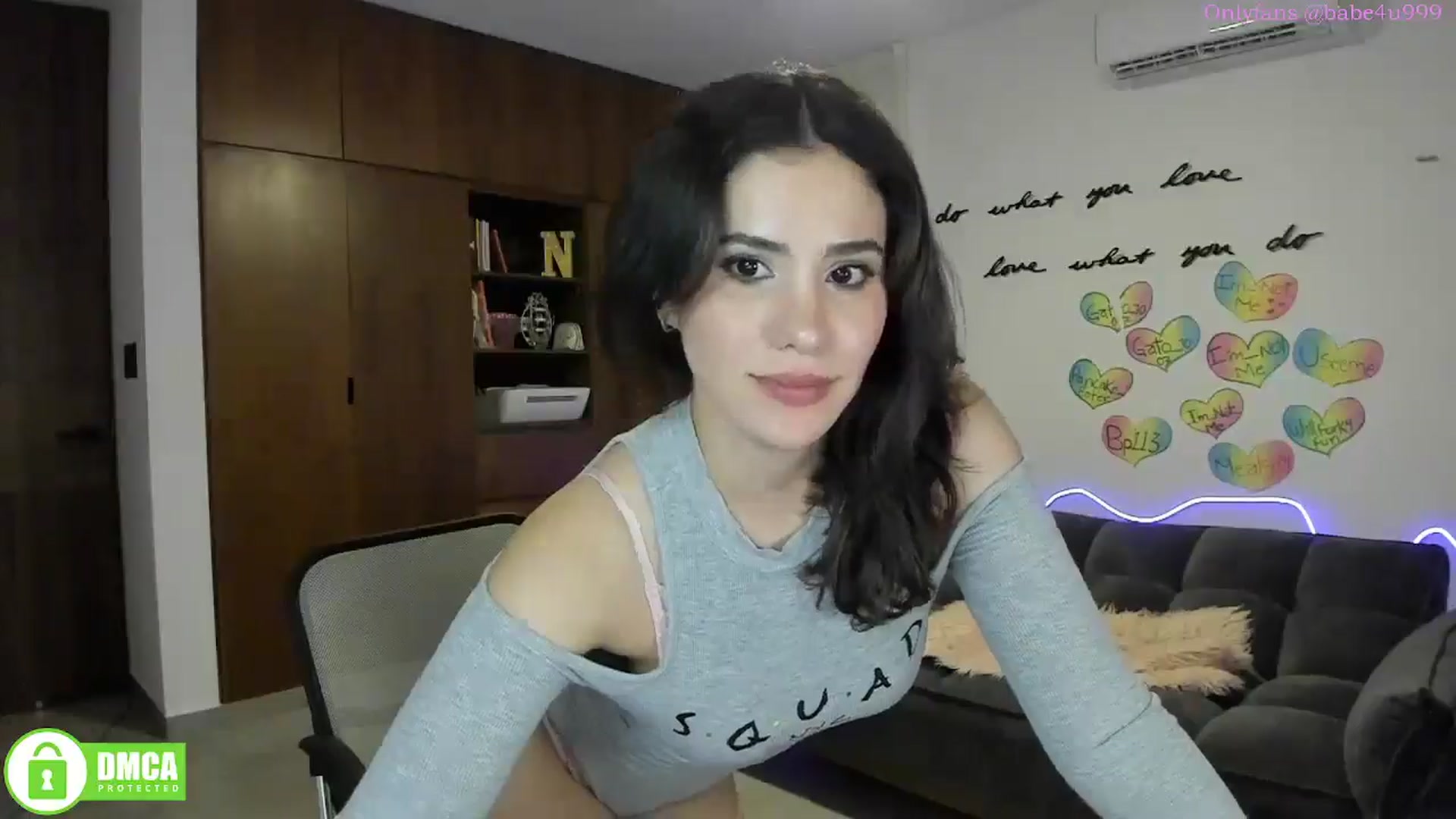 Gallery image thumbnail from MiauuB's myfreecams stream on, 04/18/2025, 04:48 image 11 of 20
