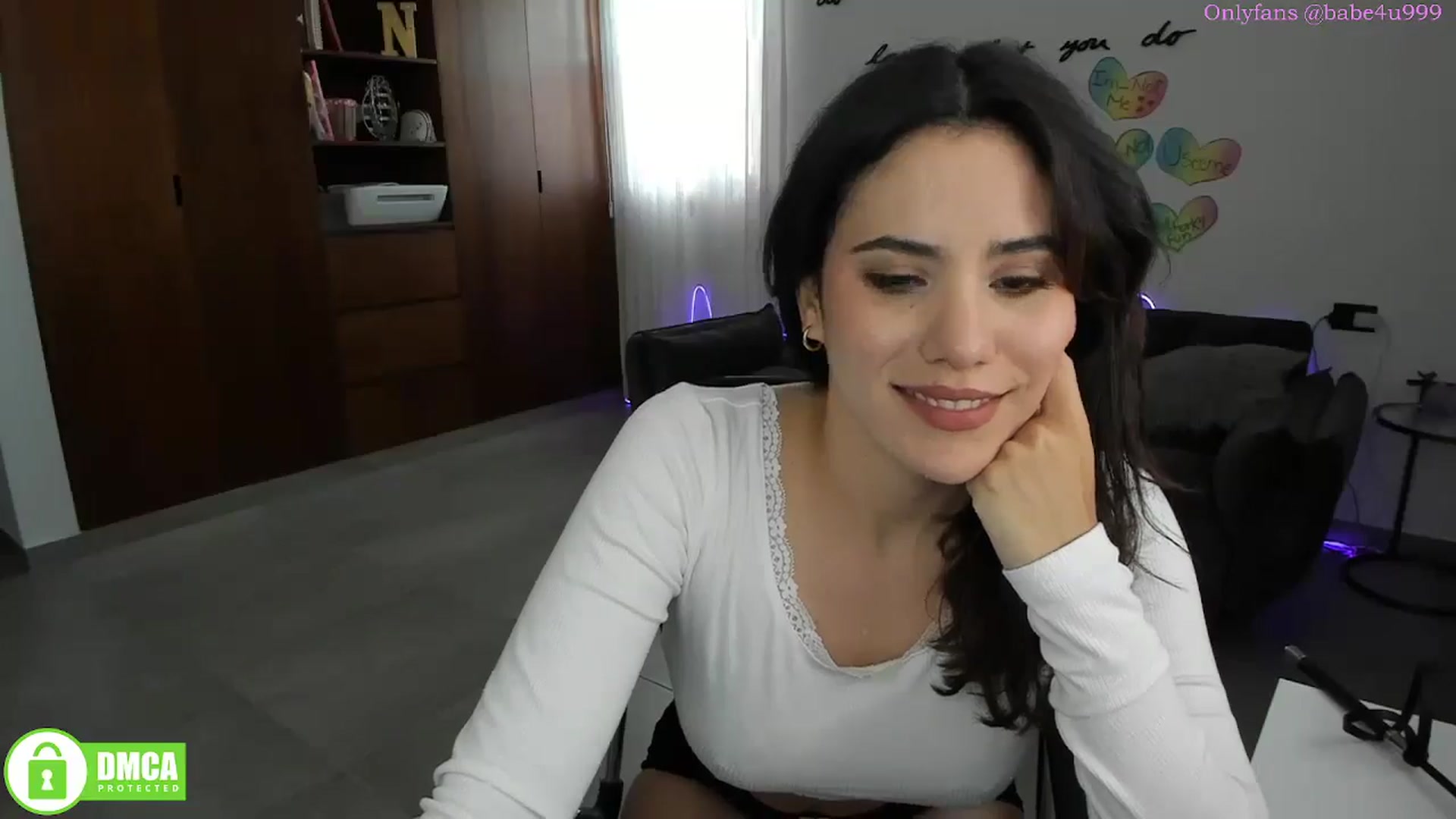 Gallery image thumbnail from MiauuB's myfreecams stream on, 04/22/2025, 24:31 image 9 of 20