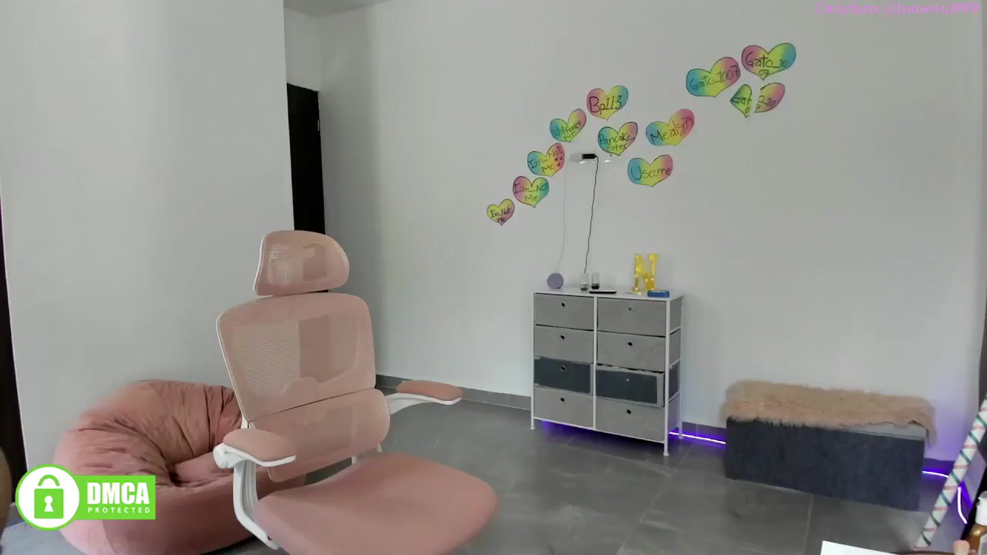Gallery image thumbnail from MiauuB's myfreecams stream on, 07/24/2025, 23:01 image 9 of 20