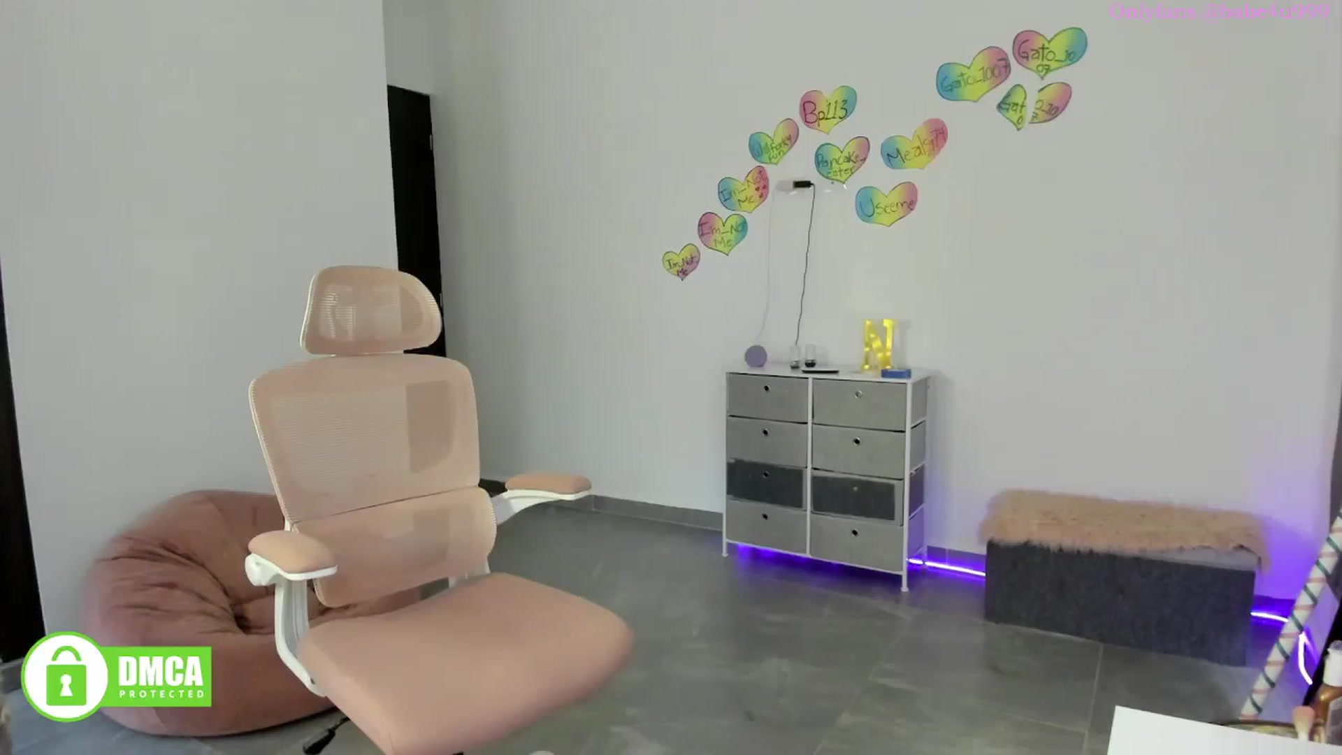 Gallery image thumbnail from MiauuB's myfreecams stream on, 07/24/2025, 23:33 image 5 of 20