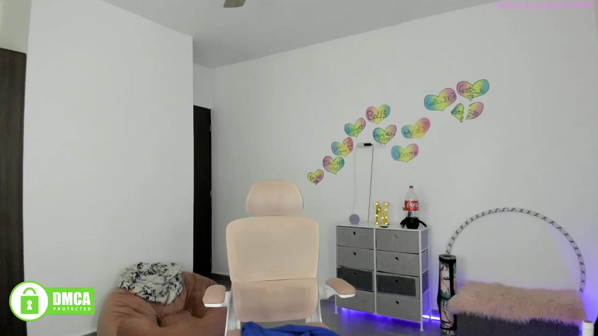 Gallery image thumbnail from MiauuB's myfreecams stream on, 08/01/2025, 24:42 image 20 of 20