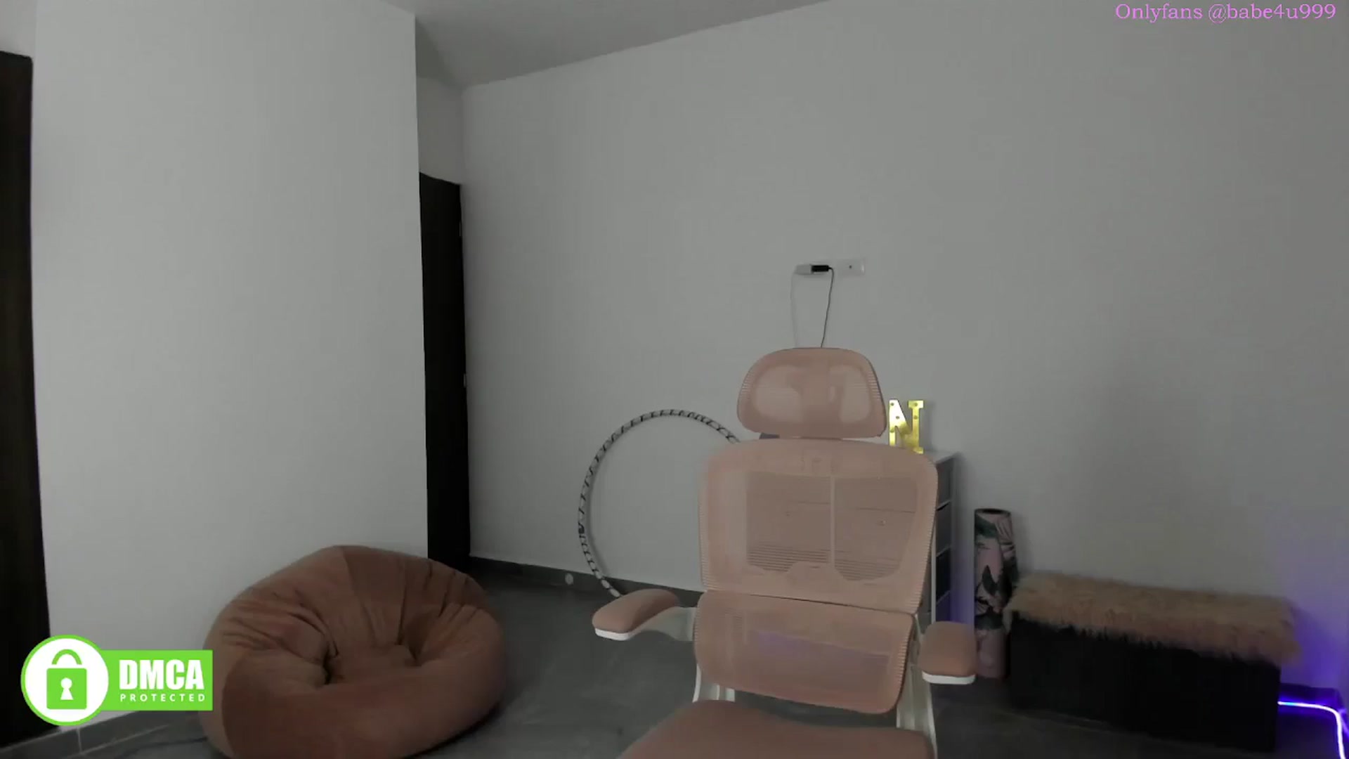 Gallery image thumbnail from MiauuB's myfreecams stream on, 08/08/2025, 01:55 image 20 of 20