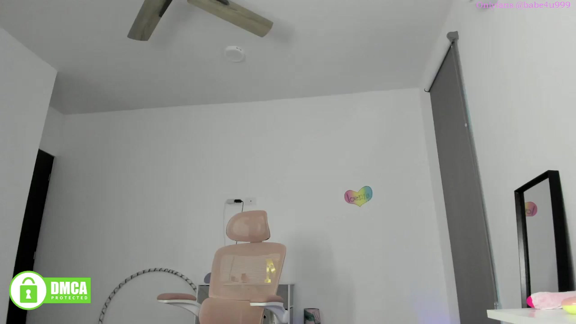 Gallery image thumbnail from MiauuB's myfreecams stream on, 08/14/2025, 24:02 image 16 of 20