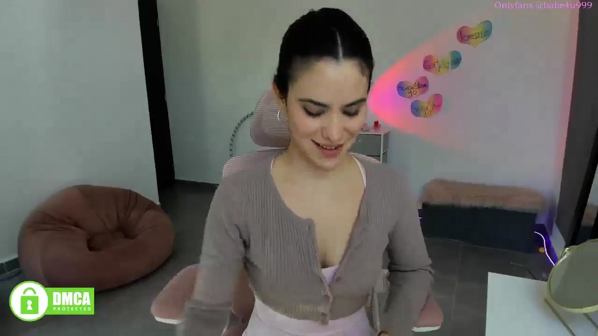 Gallery image thumbnail from MiauuB's myfreecams stream on, 08/23/2025, 22:54 image 4 of 20