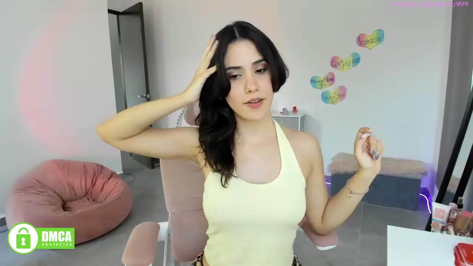 Gallery image thumbnail from MiauuB's myfreecams stream on, 08/27/2025, 24:01 image 5 of 20