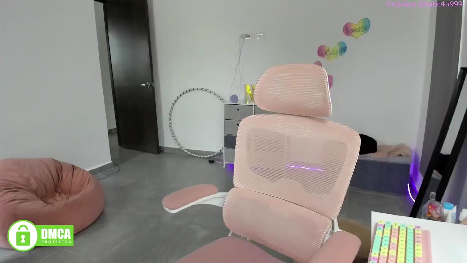 Gallery image thumbnail from MiauuB's myfreecams stream on, 09/01/2025, 22:11 image 3 of 20