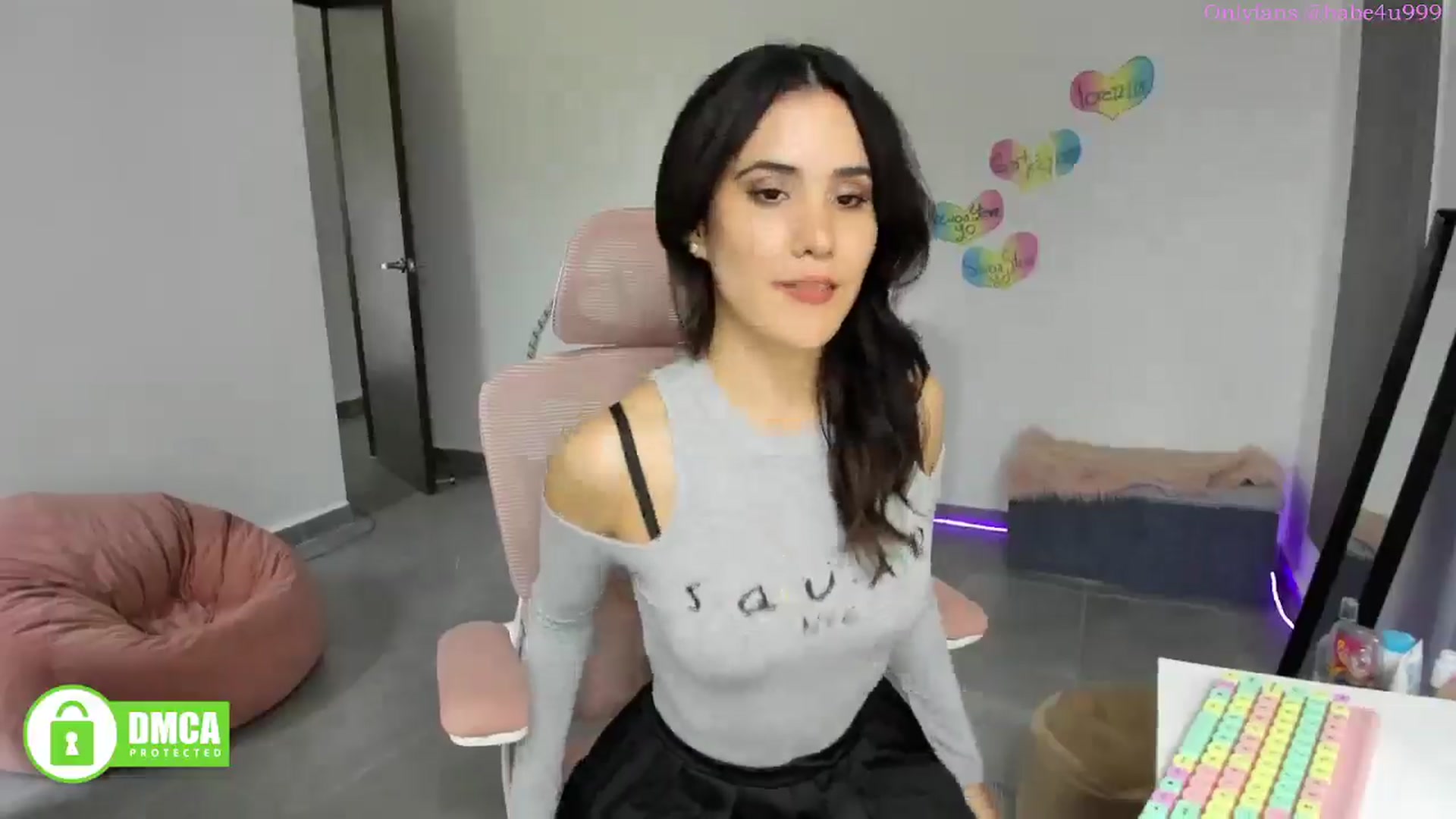 Gallery image thumbnail from MiauuB's myfreecams stream on, 09/01/2025, 22:11 image 14 of 20