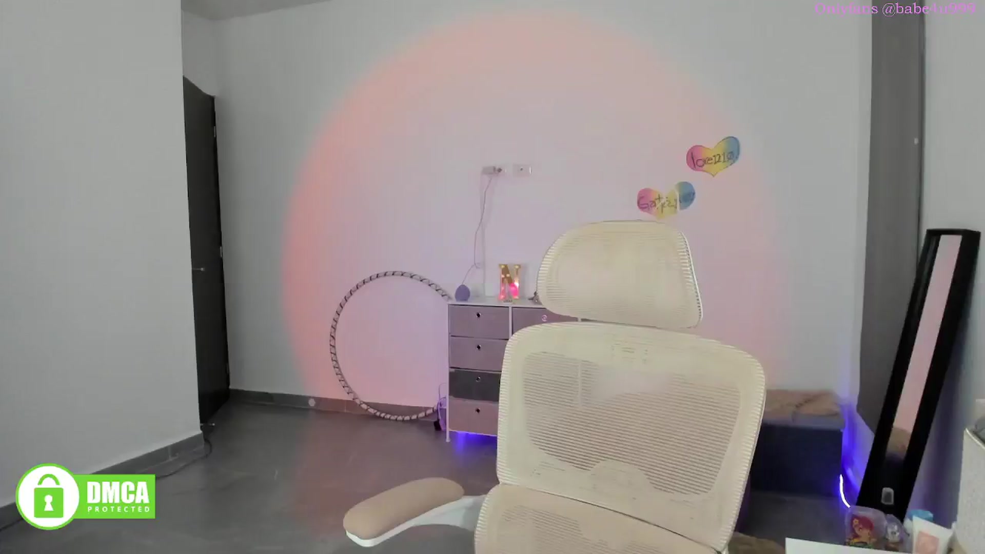 Gallery image thumbnail from MiauuB's myfreecams stream on, 09/03/2025, 24:30 image 13 of 20