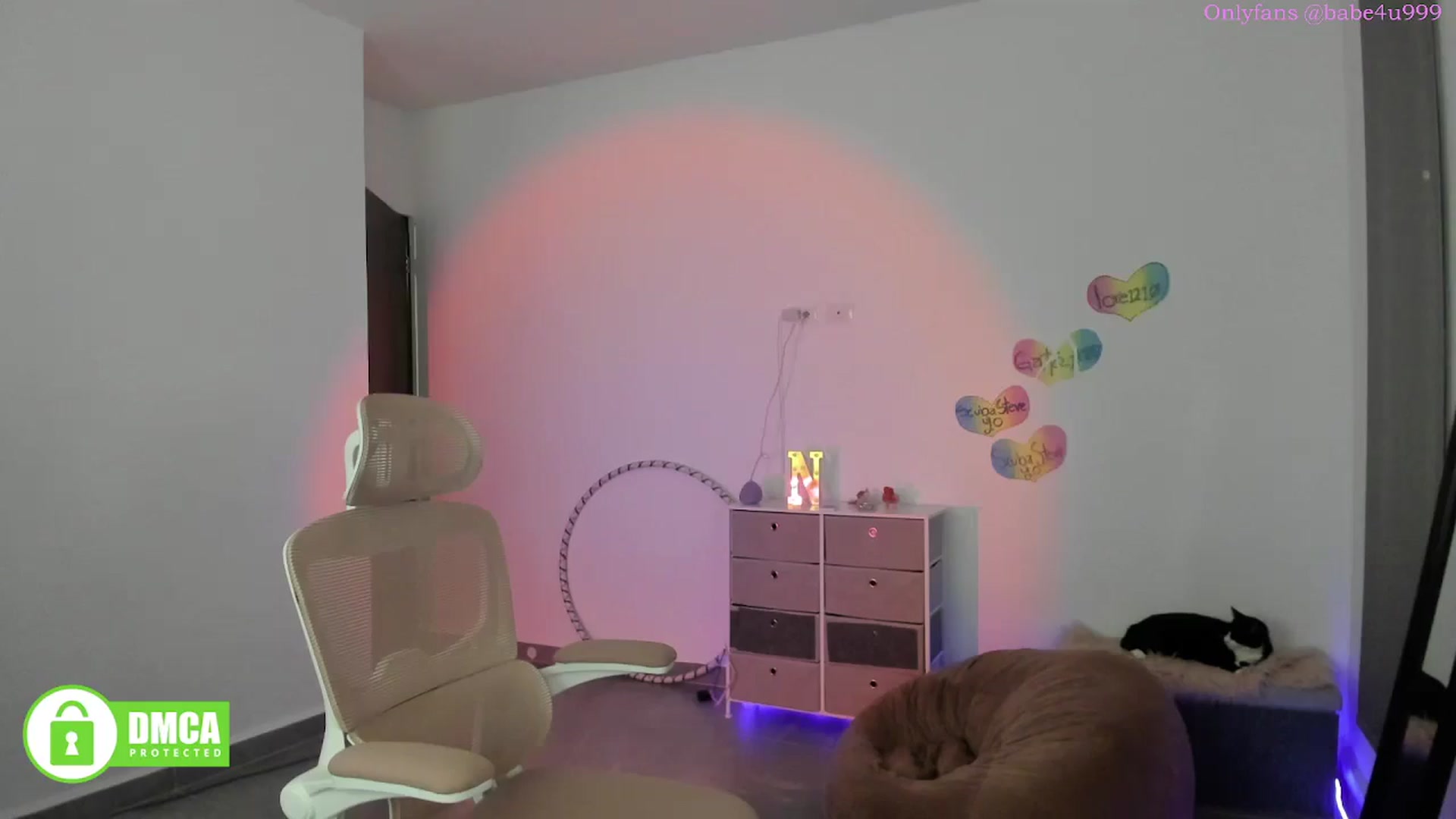 Gallery image thumbnail from MiauuB's myfreecams stream on, 09/03/2025, 04:55 image 7 of 20