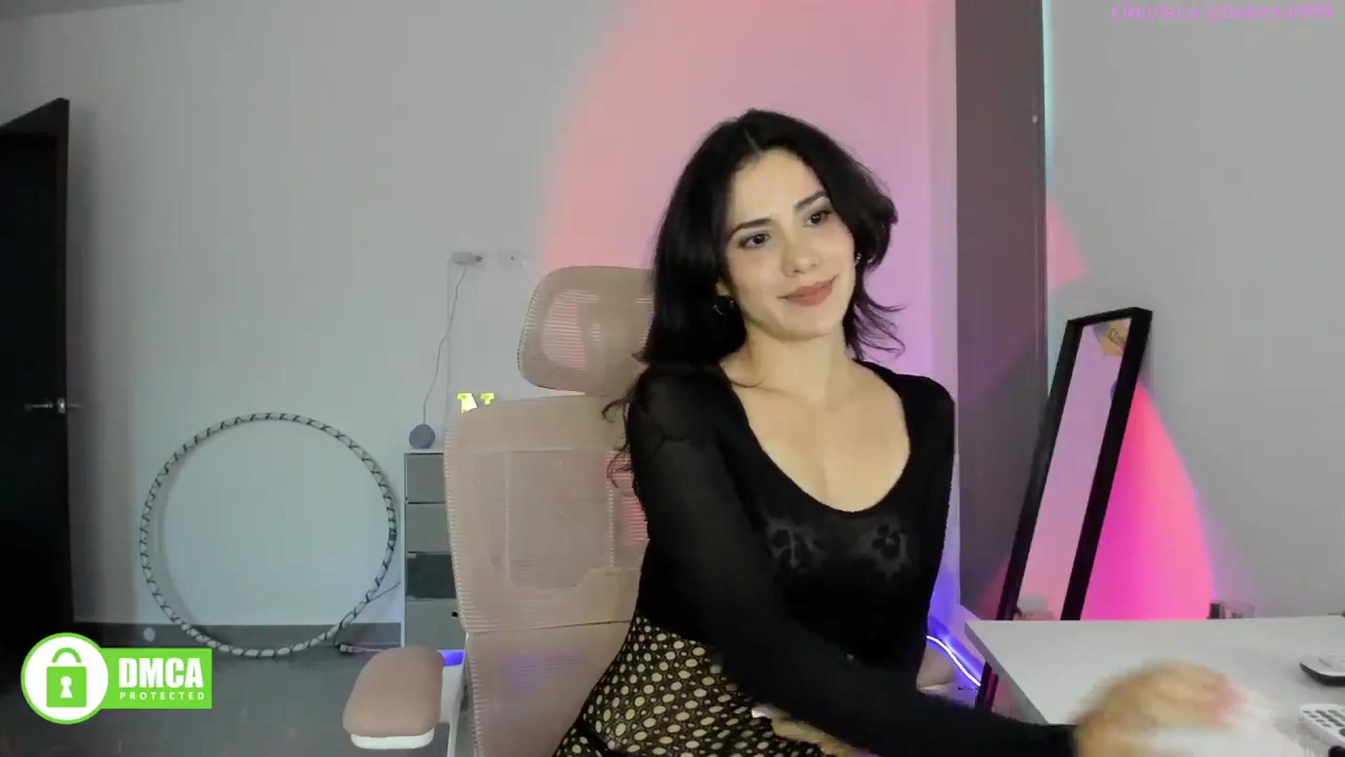 Gallery image thumbnail from MiauuB's myfreecams stream on, 09/16/2025, 23:09 image 12 of 20